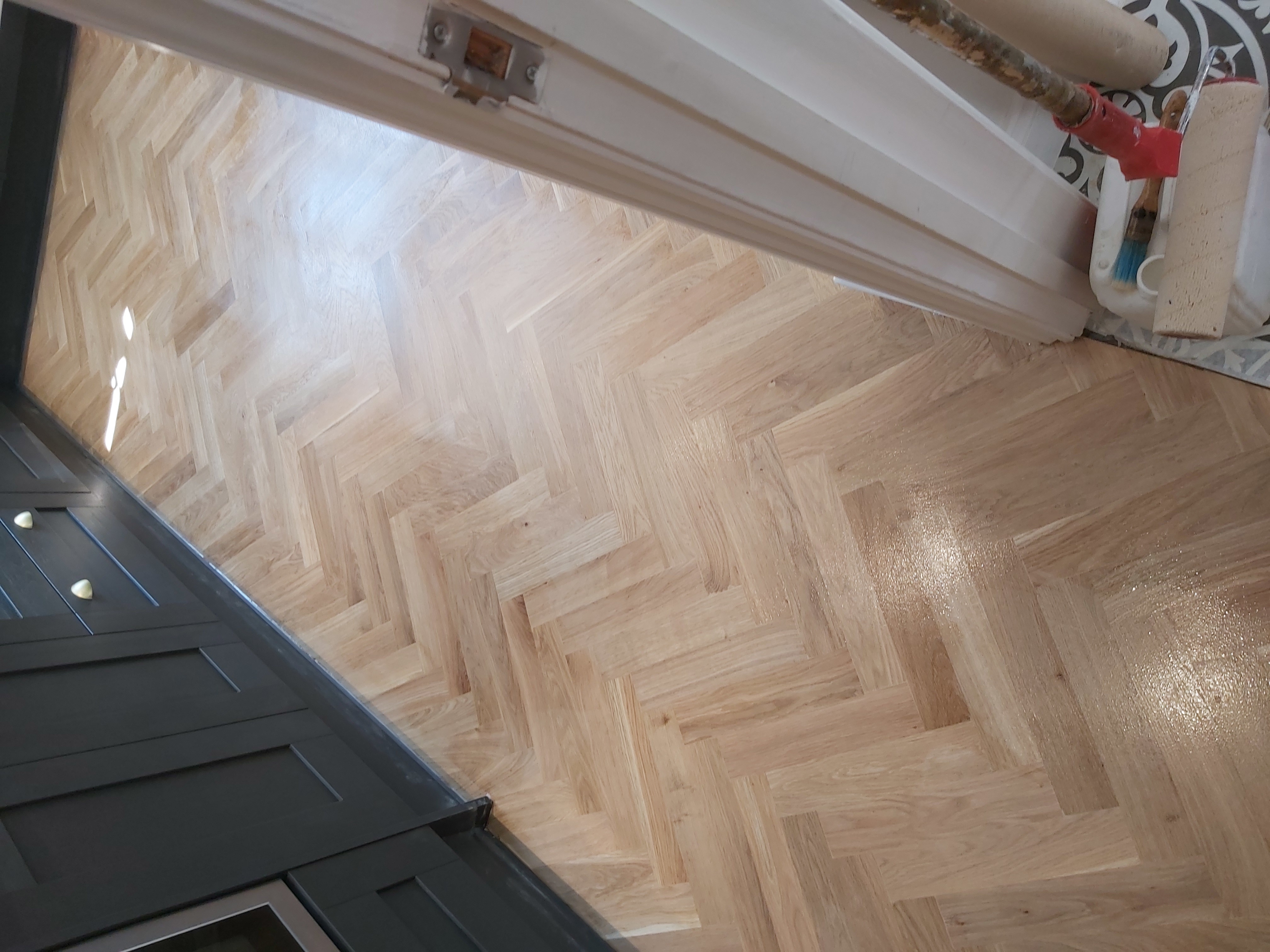 Parquet floor after sanding work in BR1
