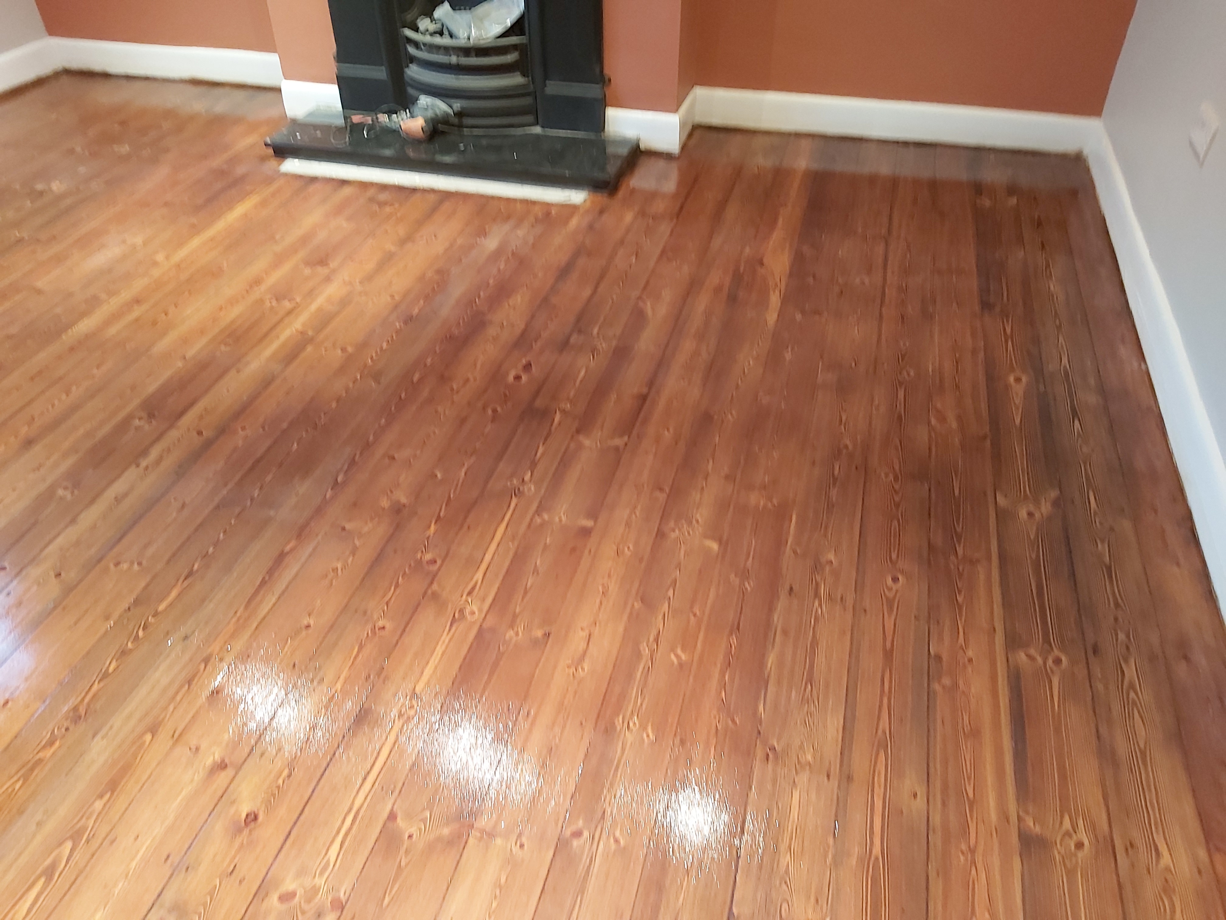 Laminate floor after sanding work in BR2