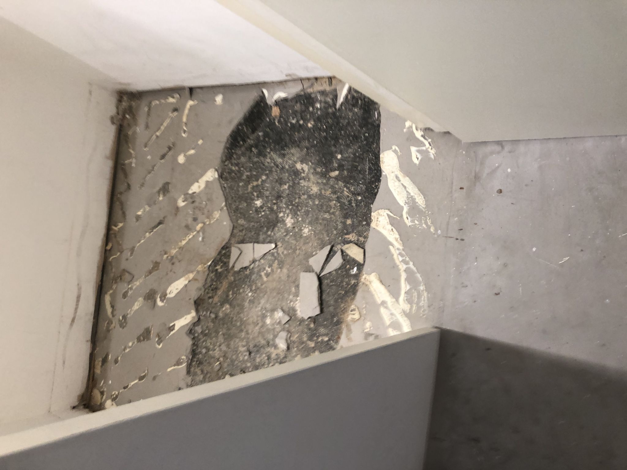 Floor condition before work at DA13