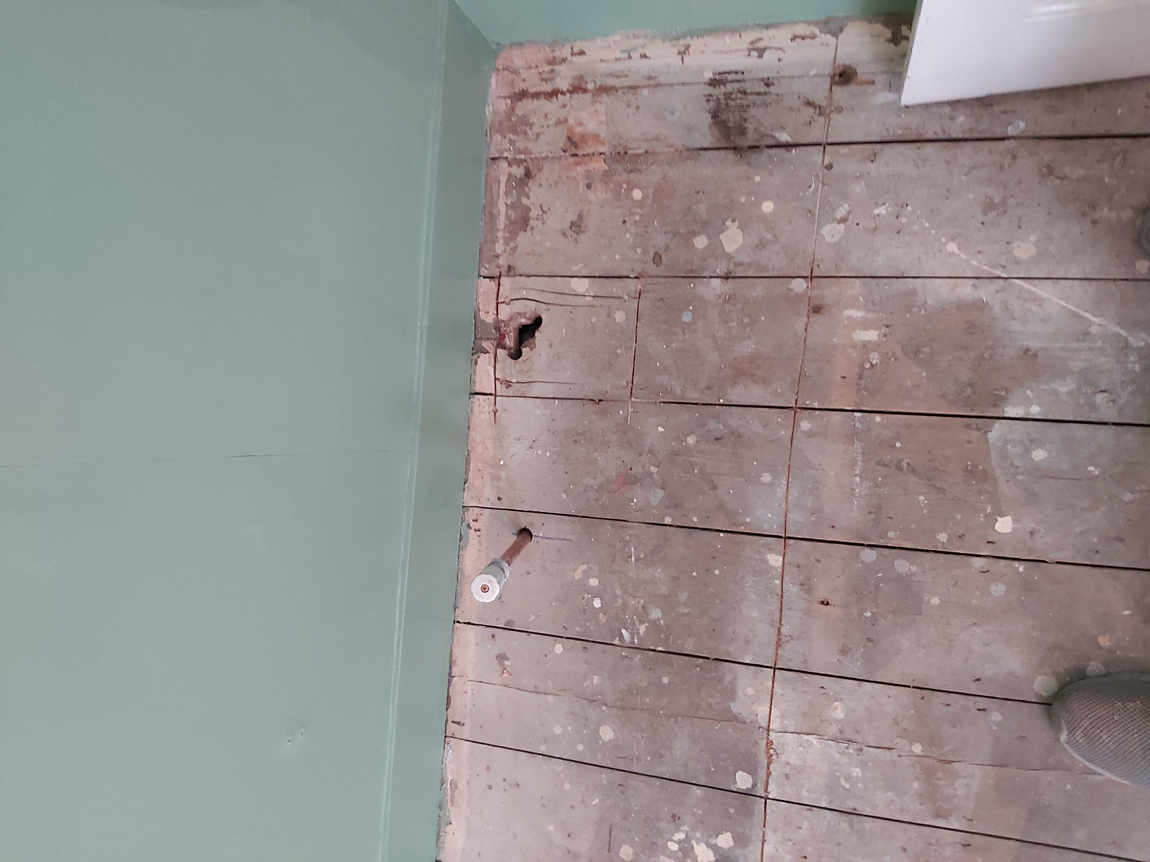 Hardwood floor after sanding work in E11