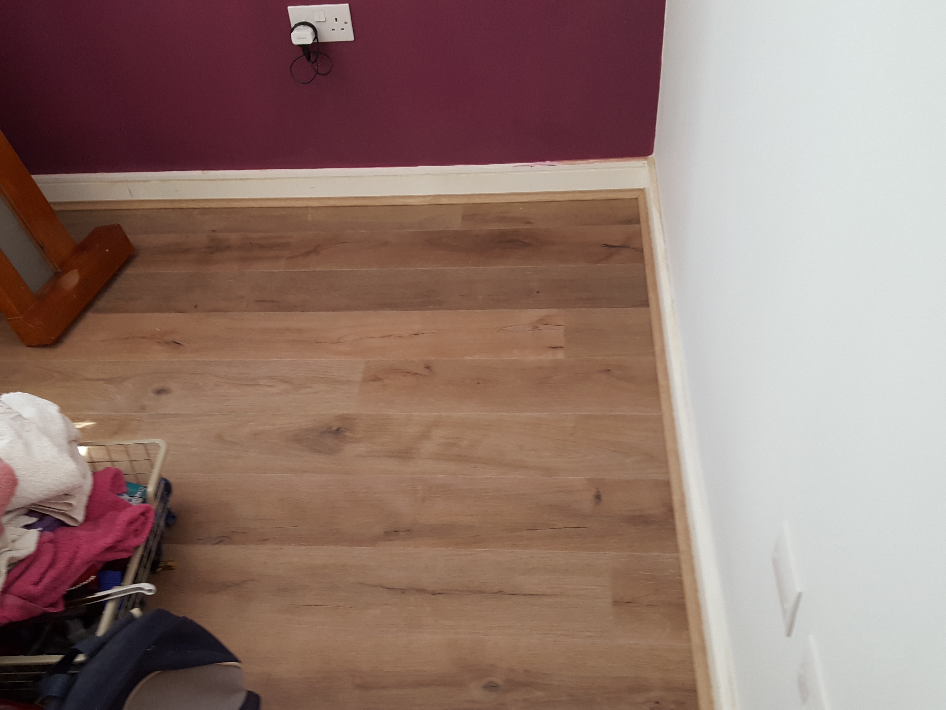 Laminate floor after fitting work in E16