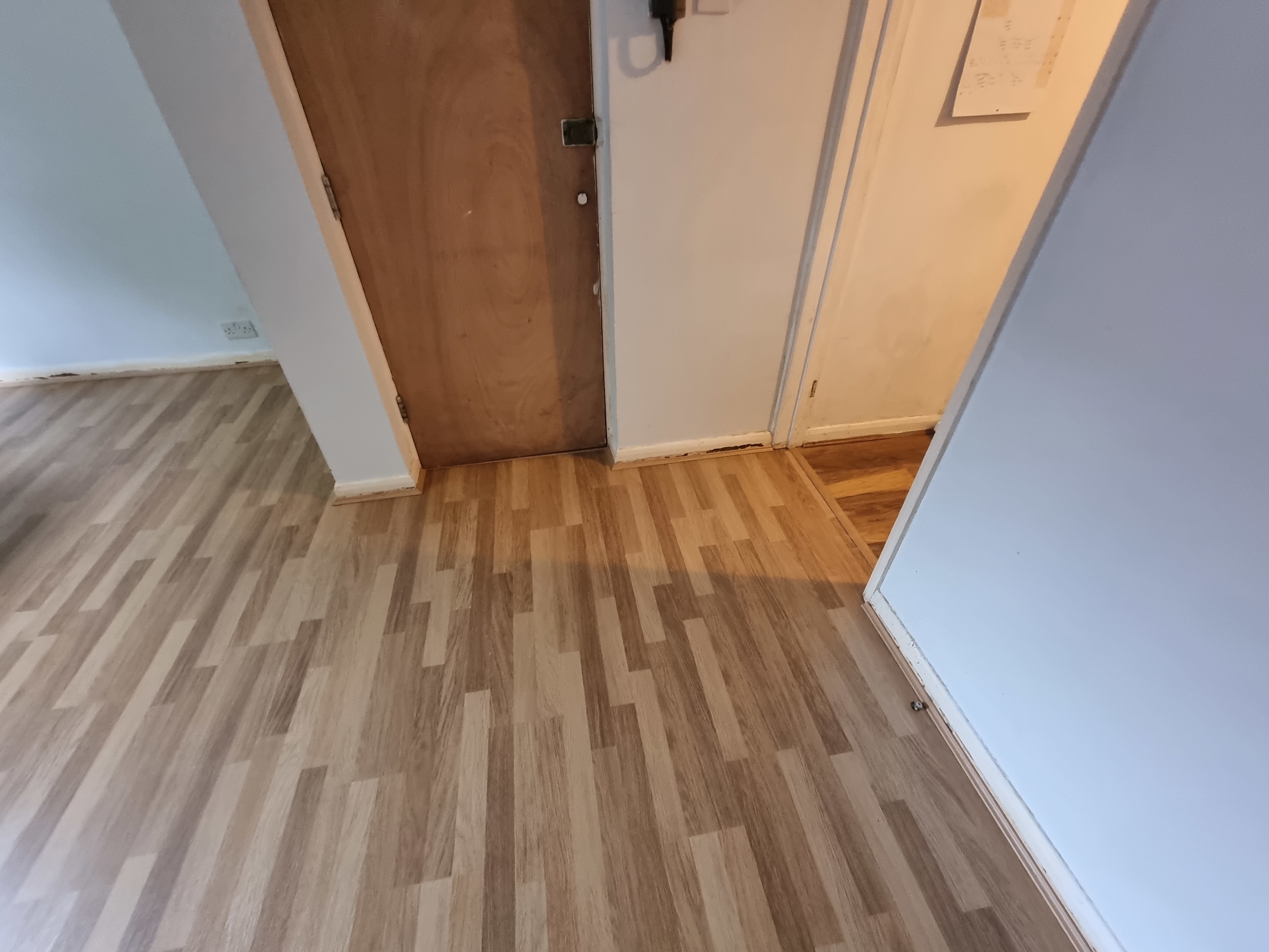 Laminate floor after fitting work in E17