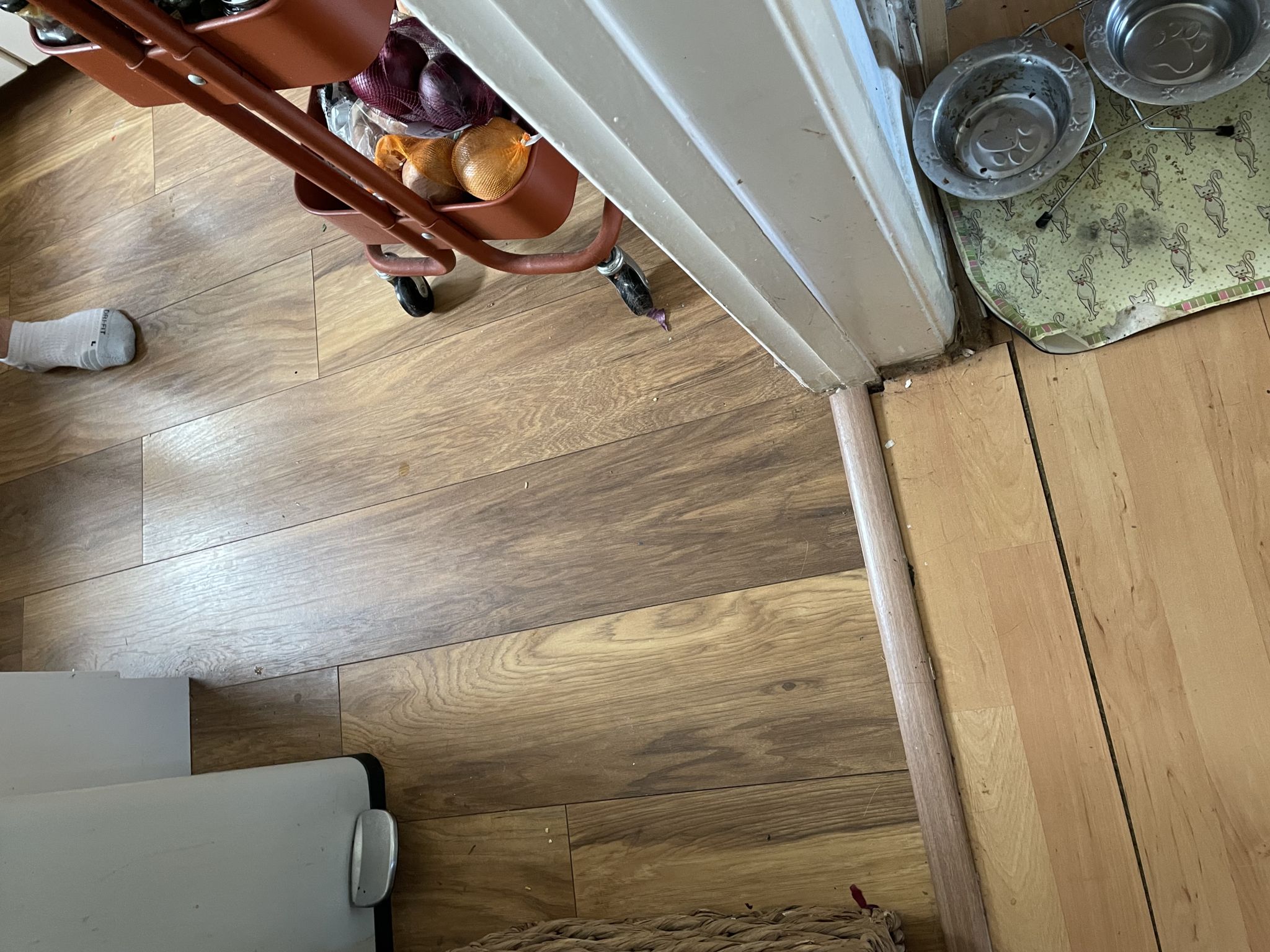 Floor condition before work at E17