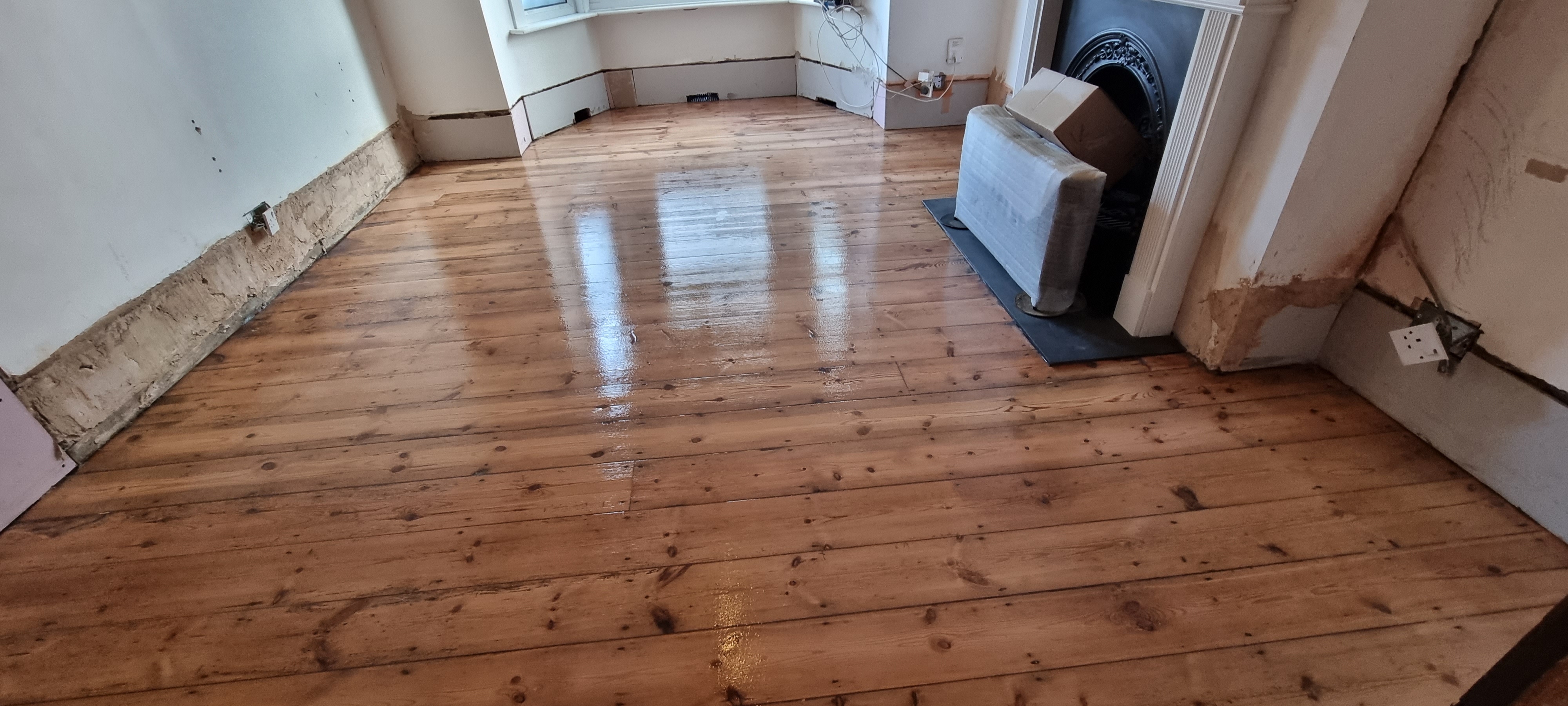 Floorboards floor after sanding work in E17