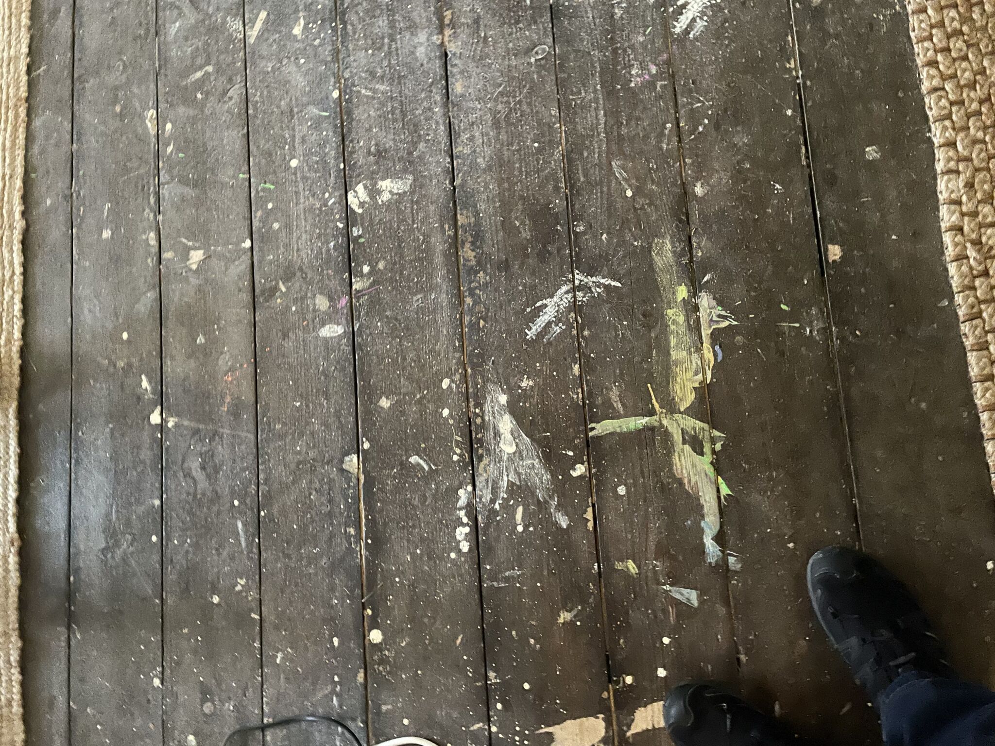 Floor condition before work at E17