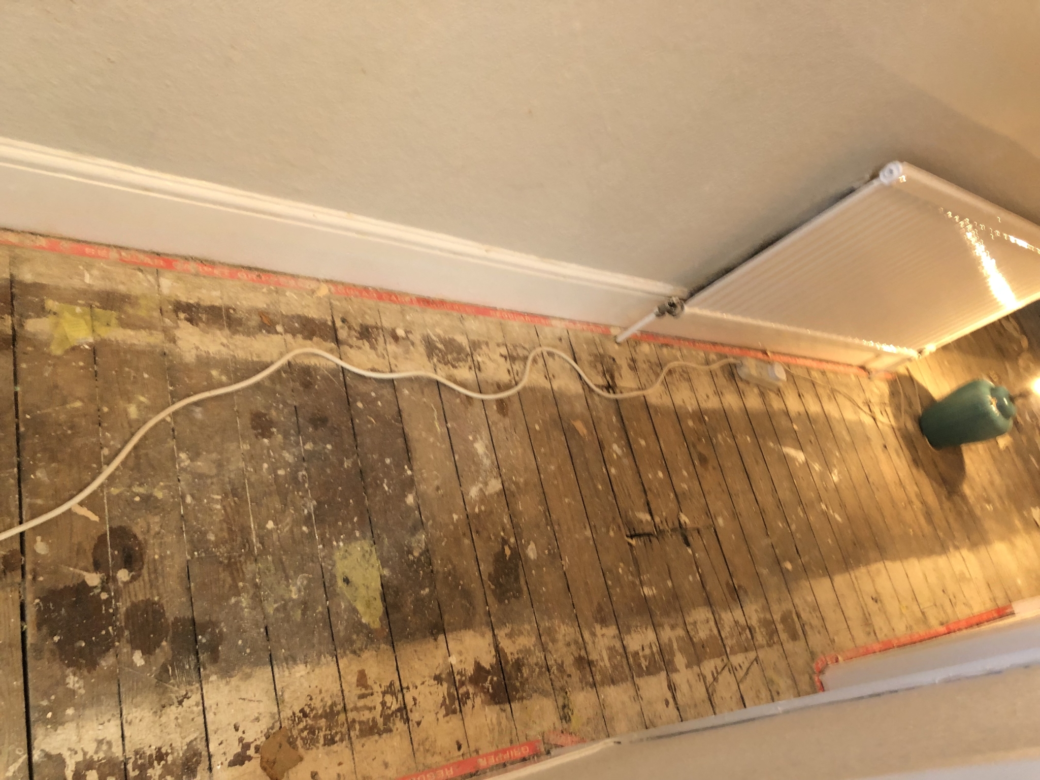 Floor condition before work at E17