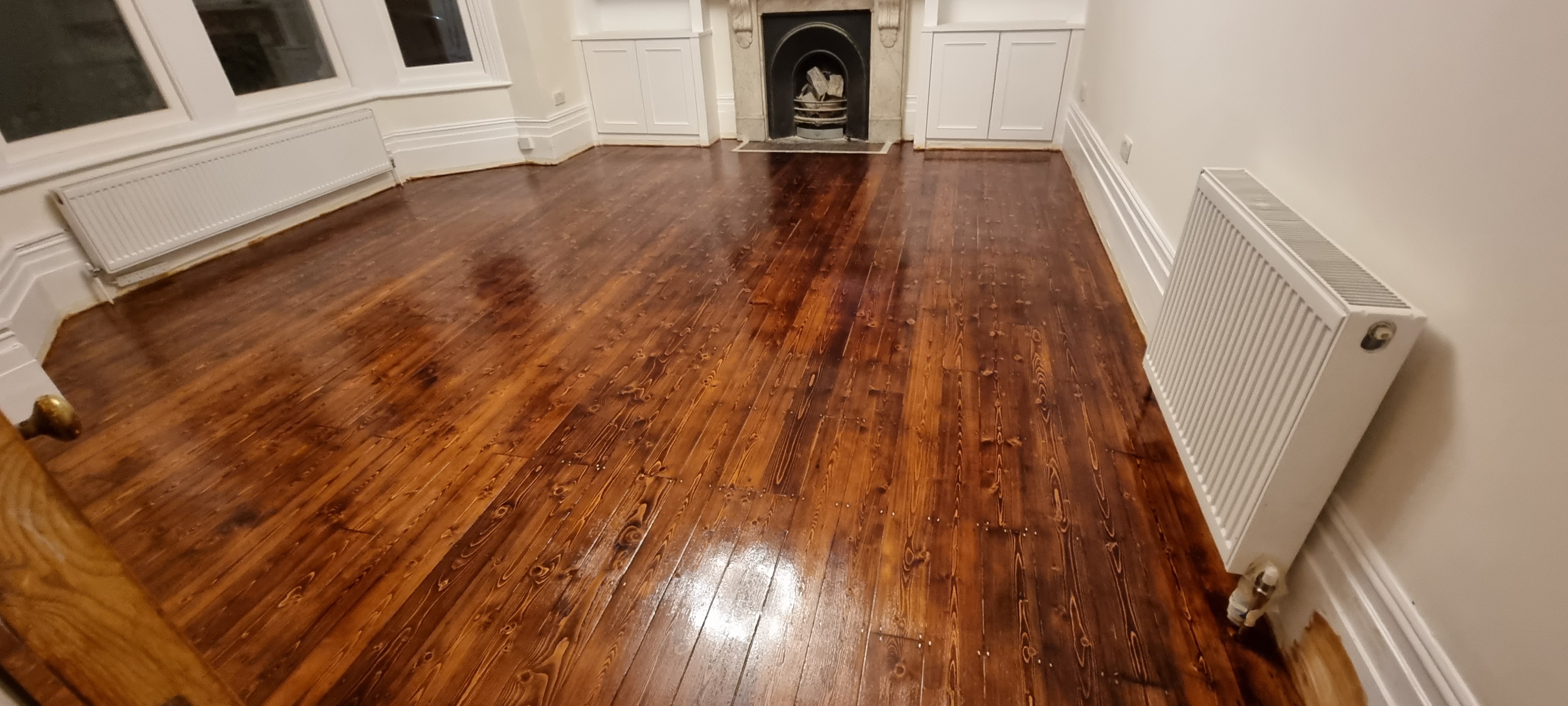 Floorboards floor after sanding work in E18