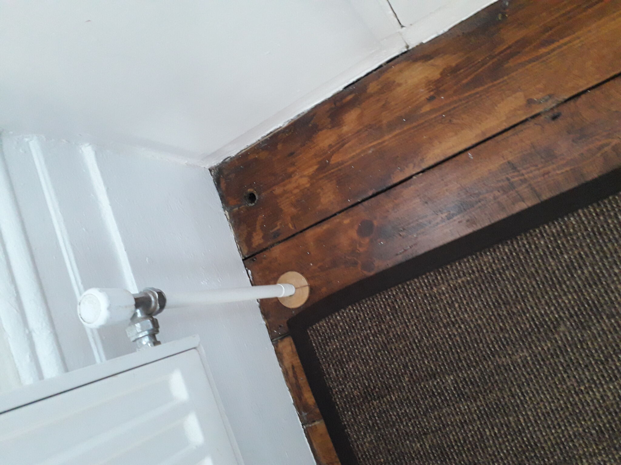 Floor condition before work at E18