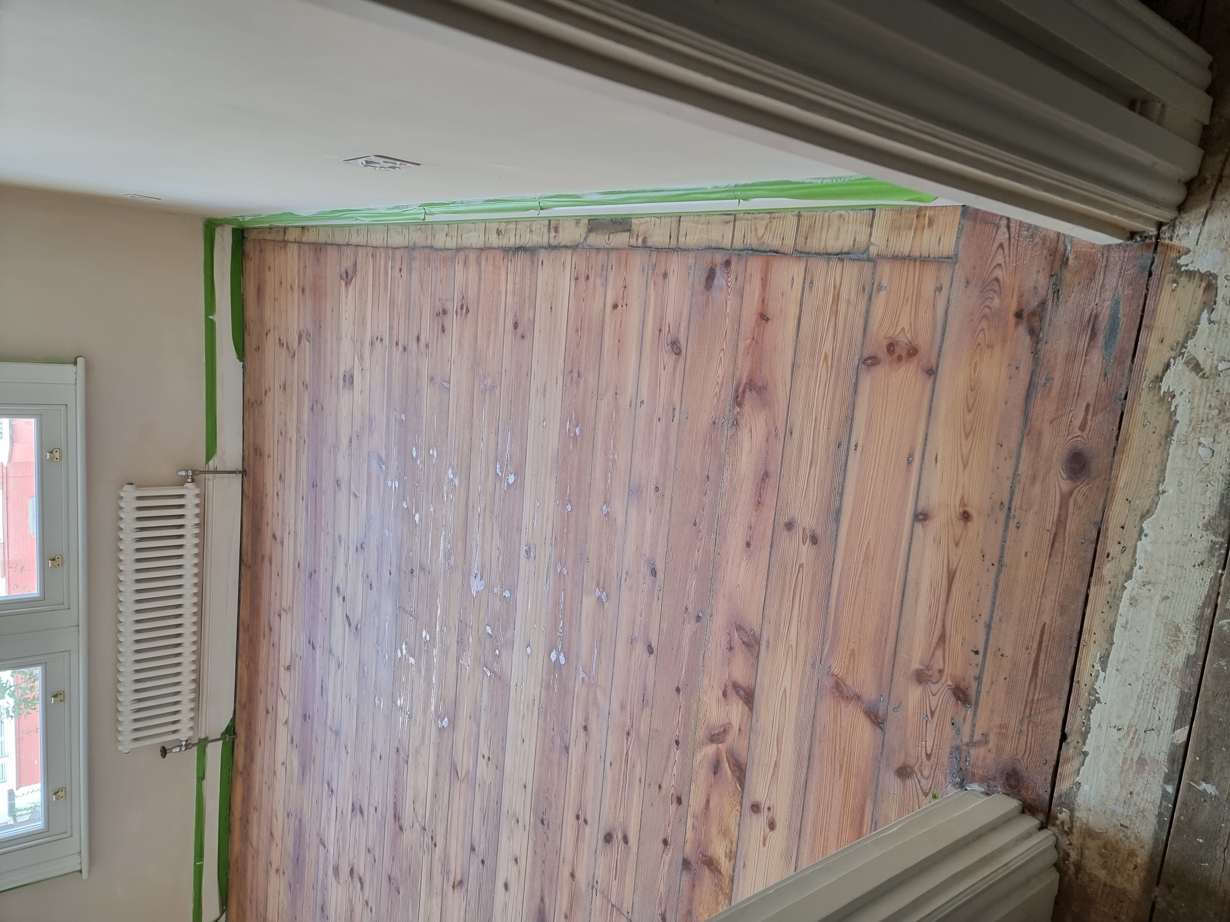 Floorboards floor after sanding work in E4