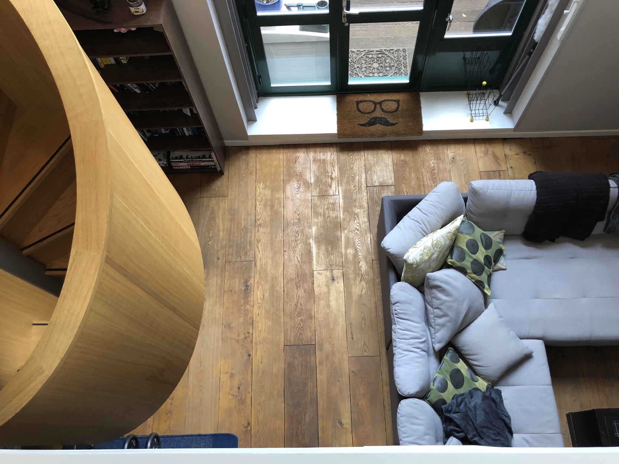 Floor condition before work at E8