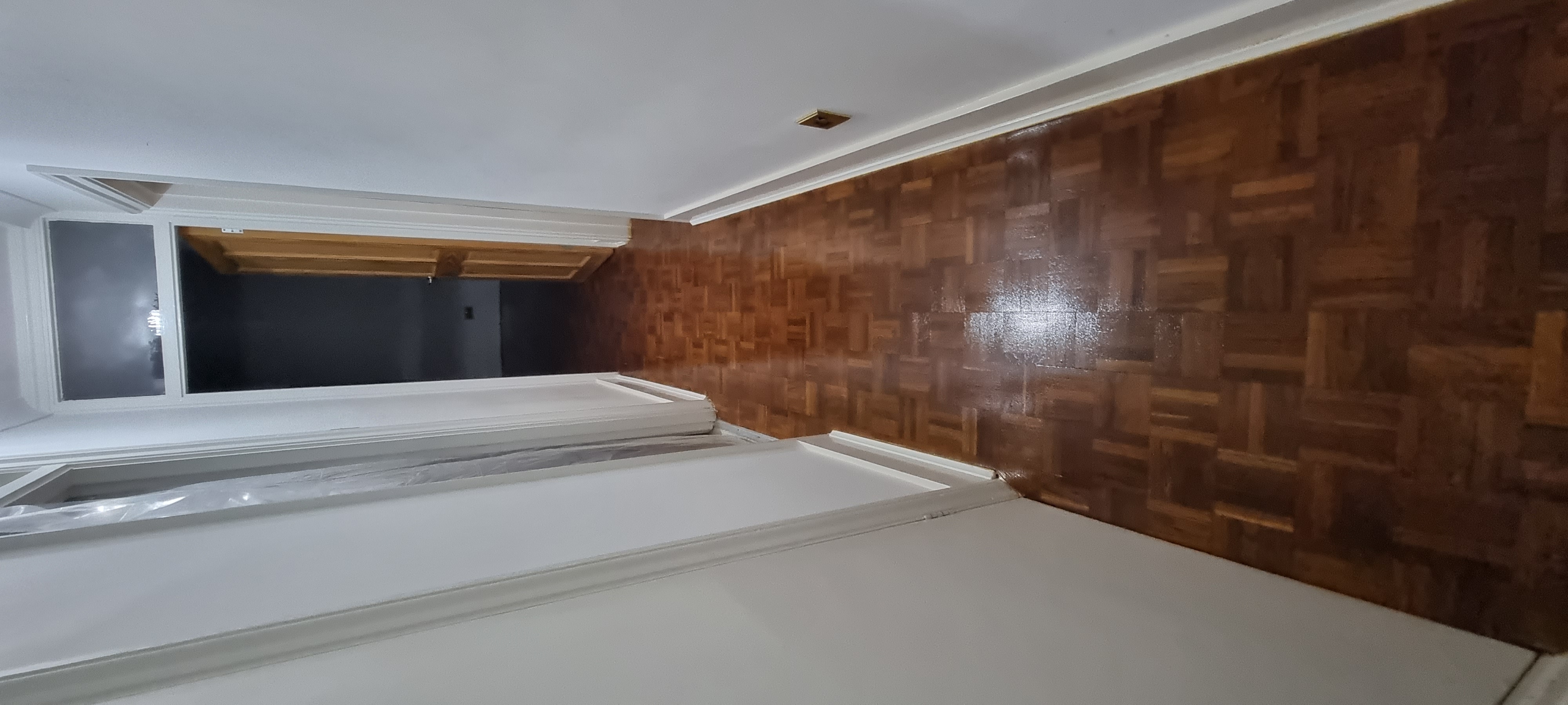 Parquet floor after sanding work in IG8