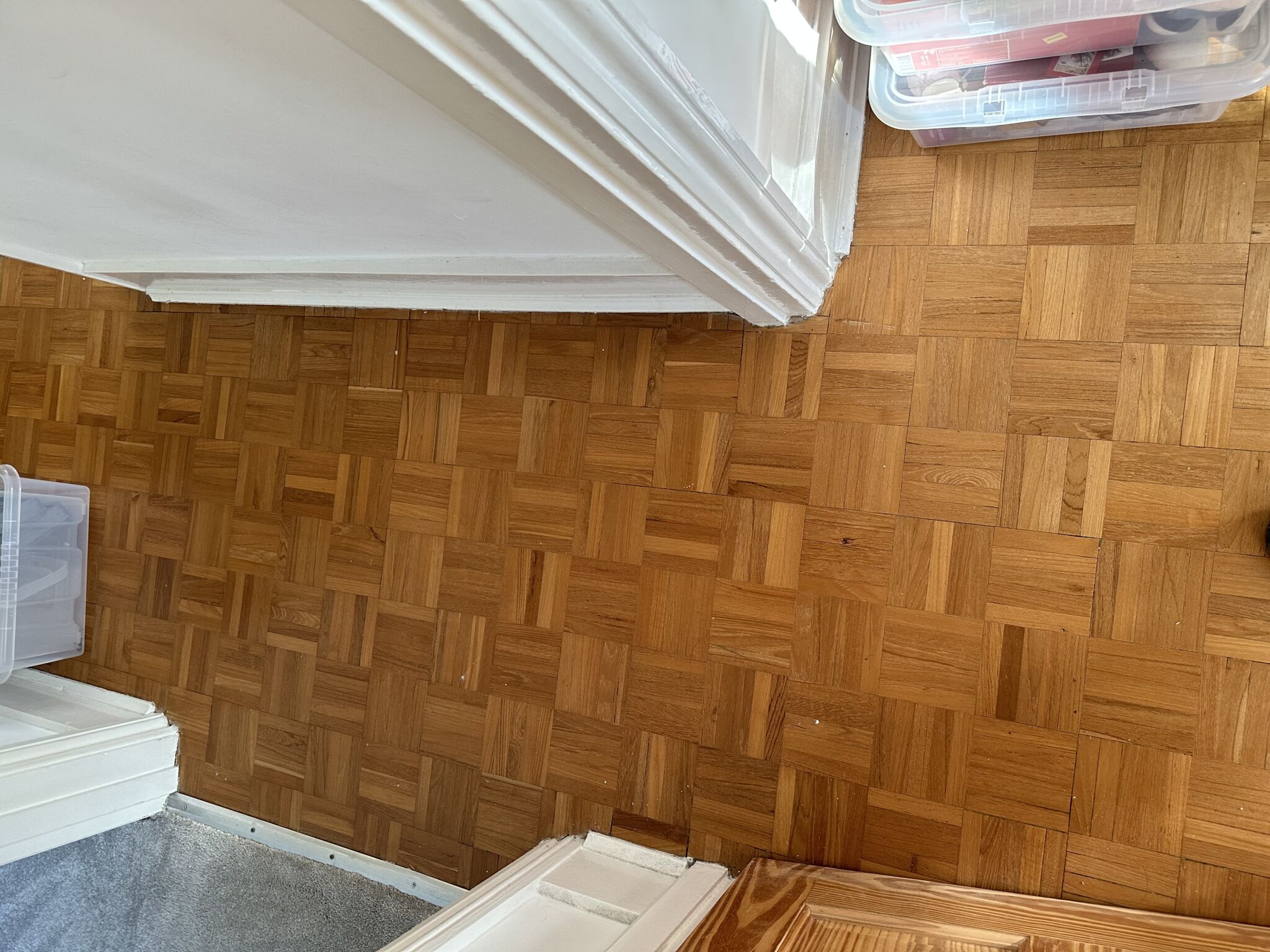 Floor condition before work at IG8