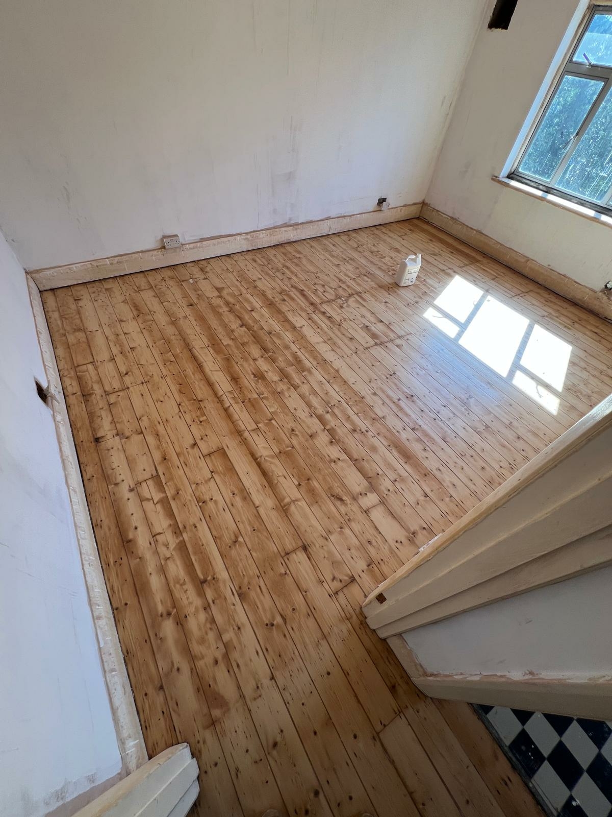 Completed floor, Kingston