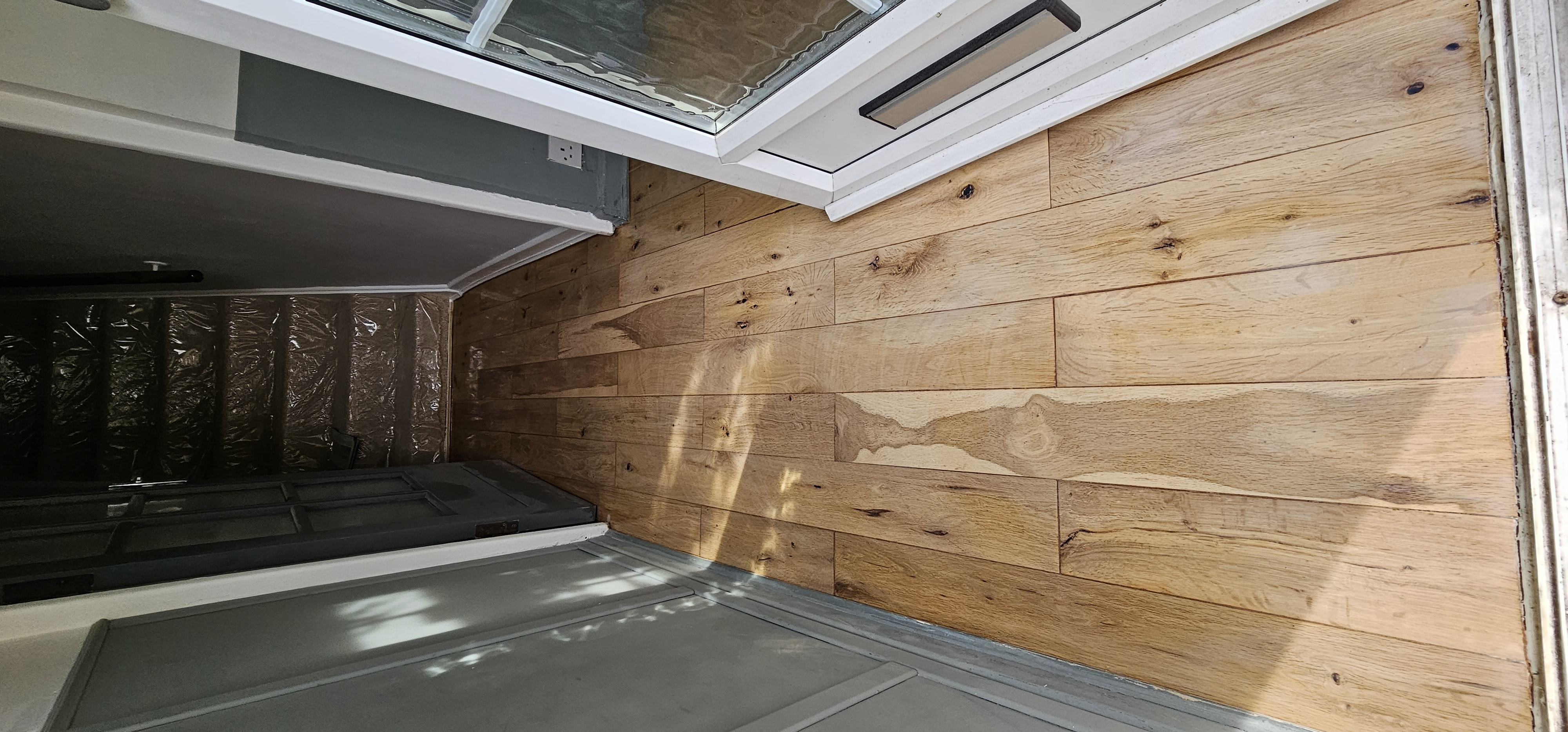 Hardwood floor after sanding work in KT6