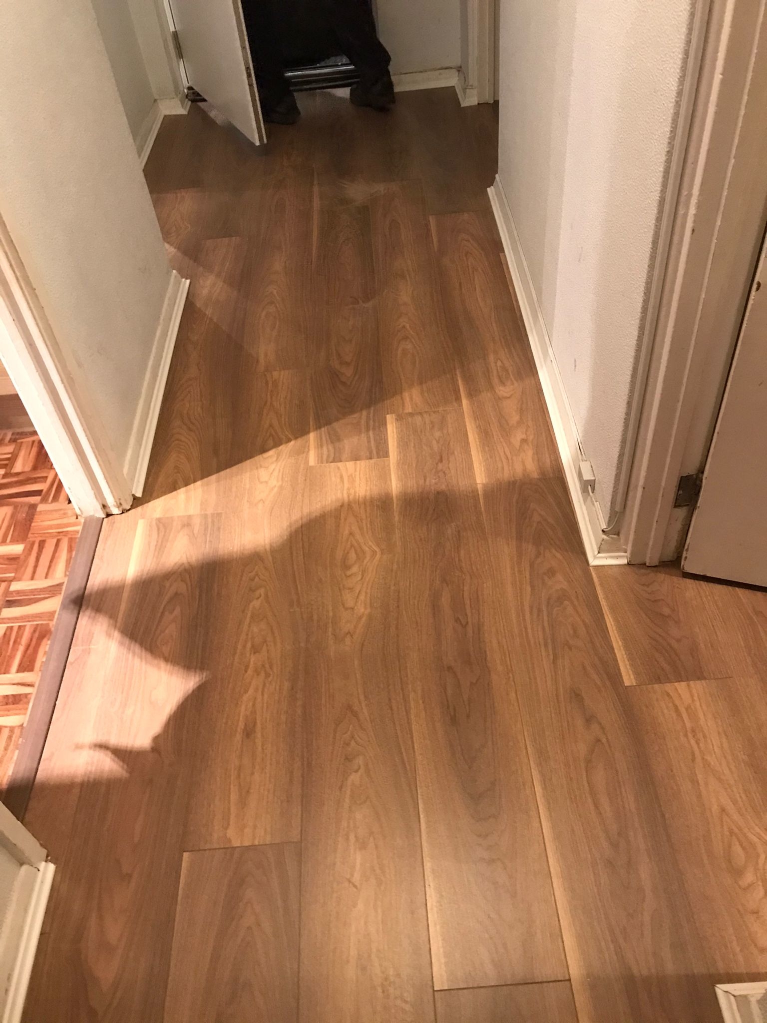 Laminate floor after fitting work in N11