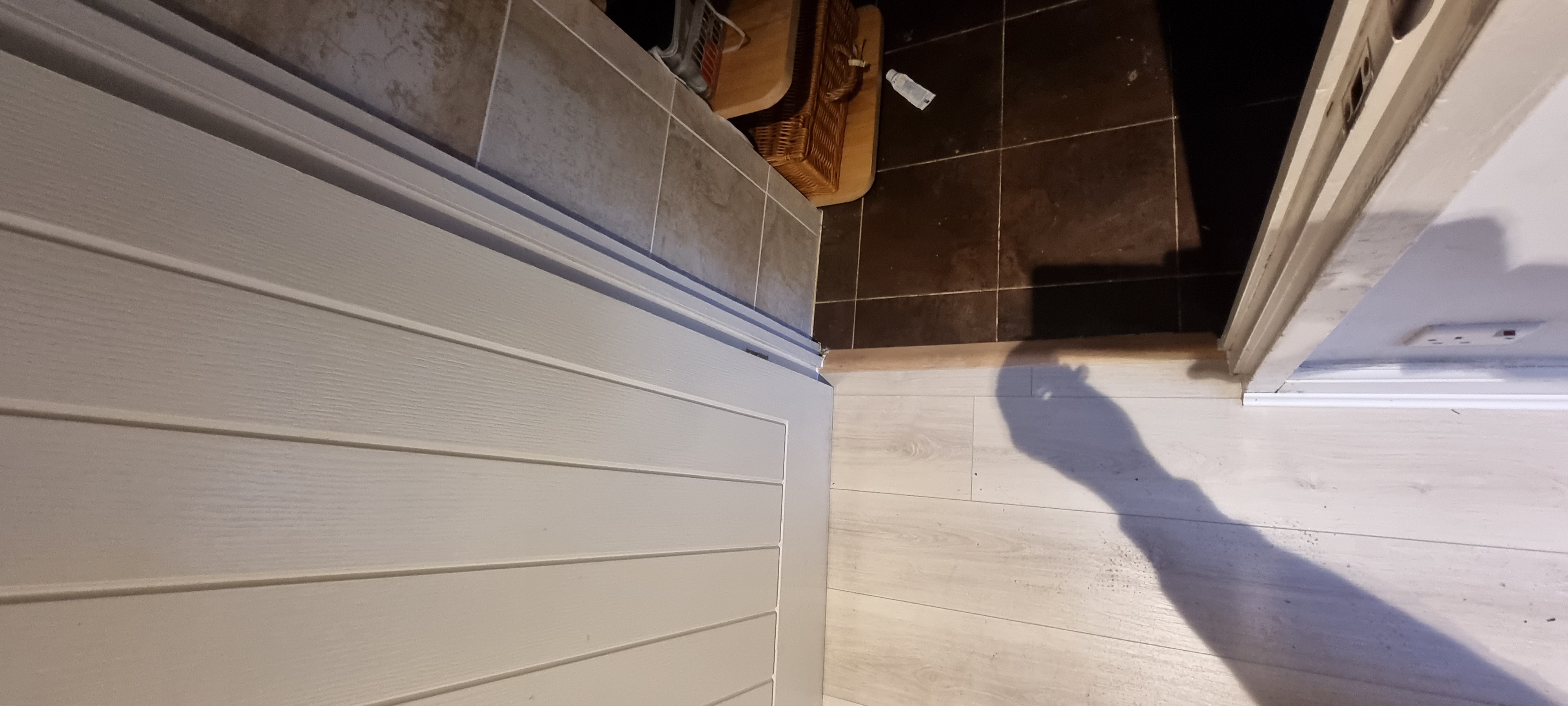 Laminate floor after fitting work in N16