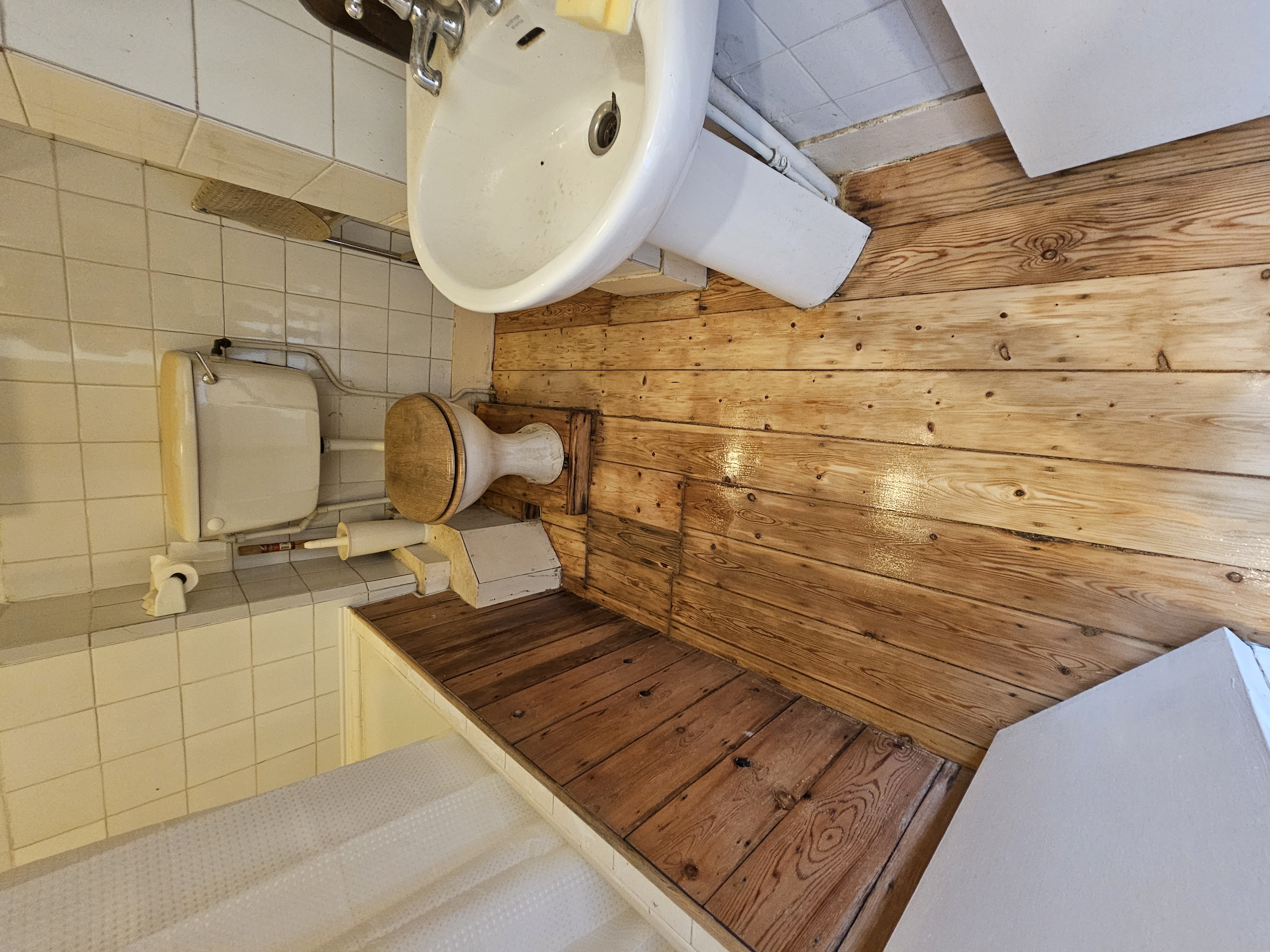 Floorboards floor after sanding work in N16