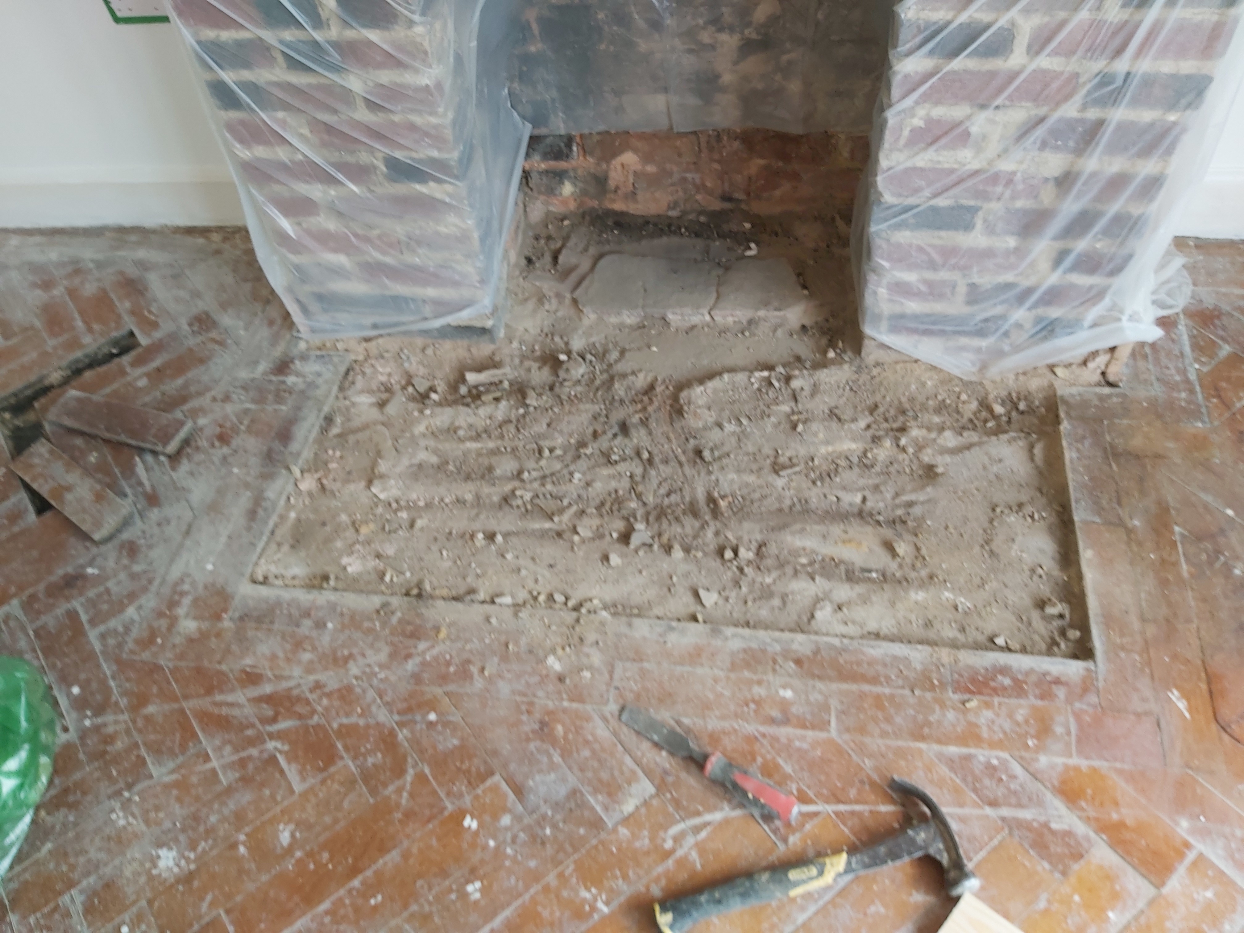 Parquet floor after sanding work in N3