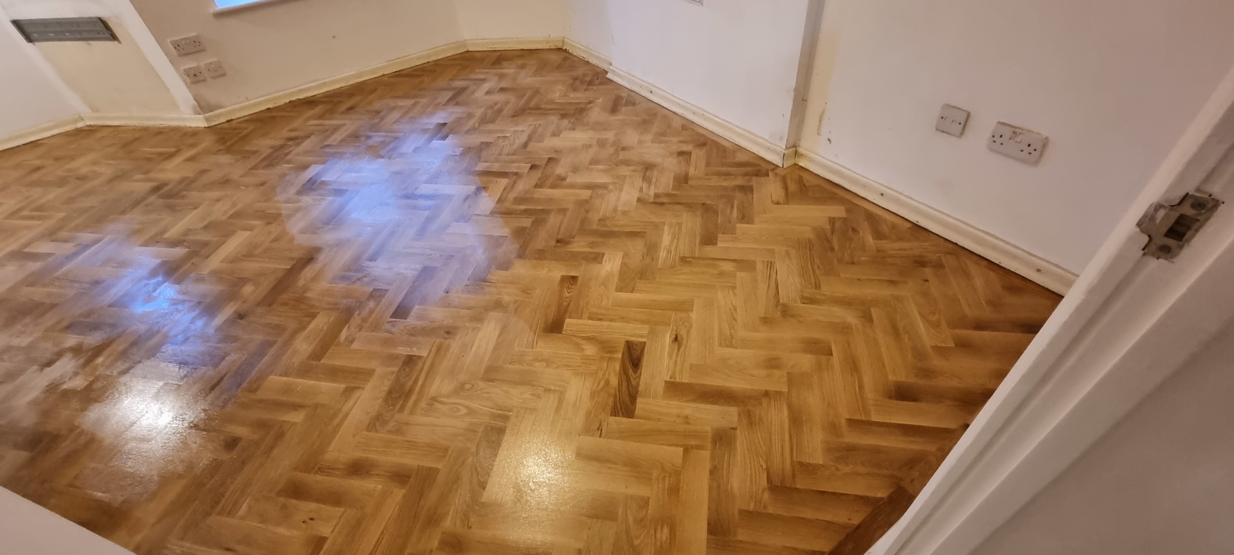 Parquet floor after sanding work in N5