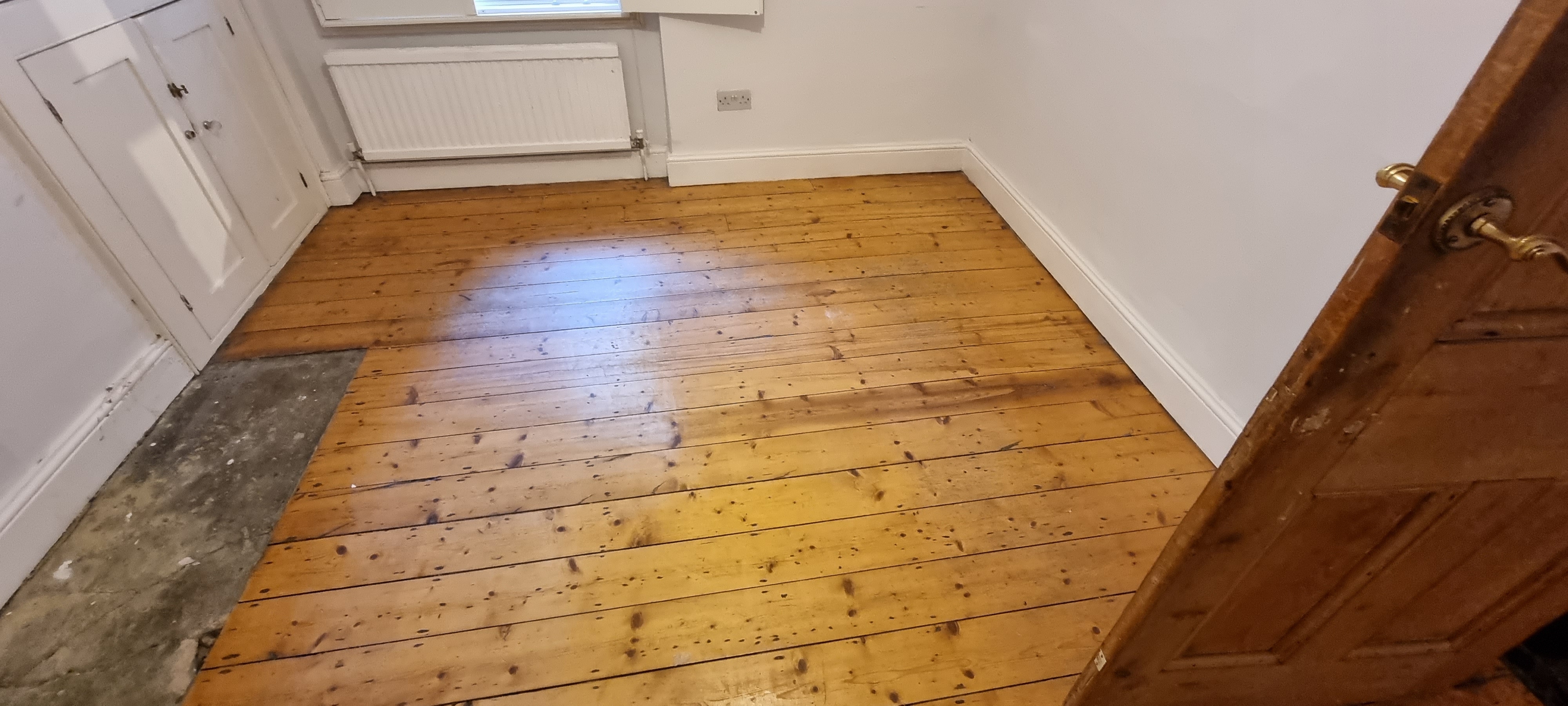 Floorboards floor after sanding work in N5