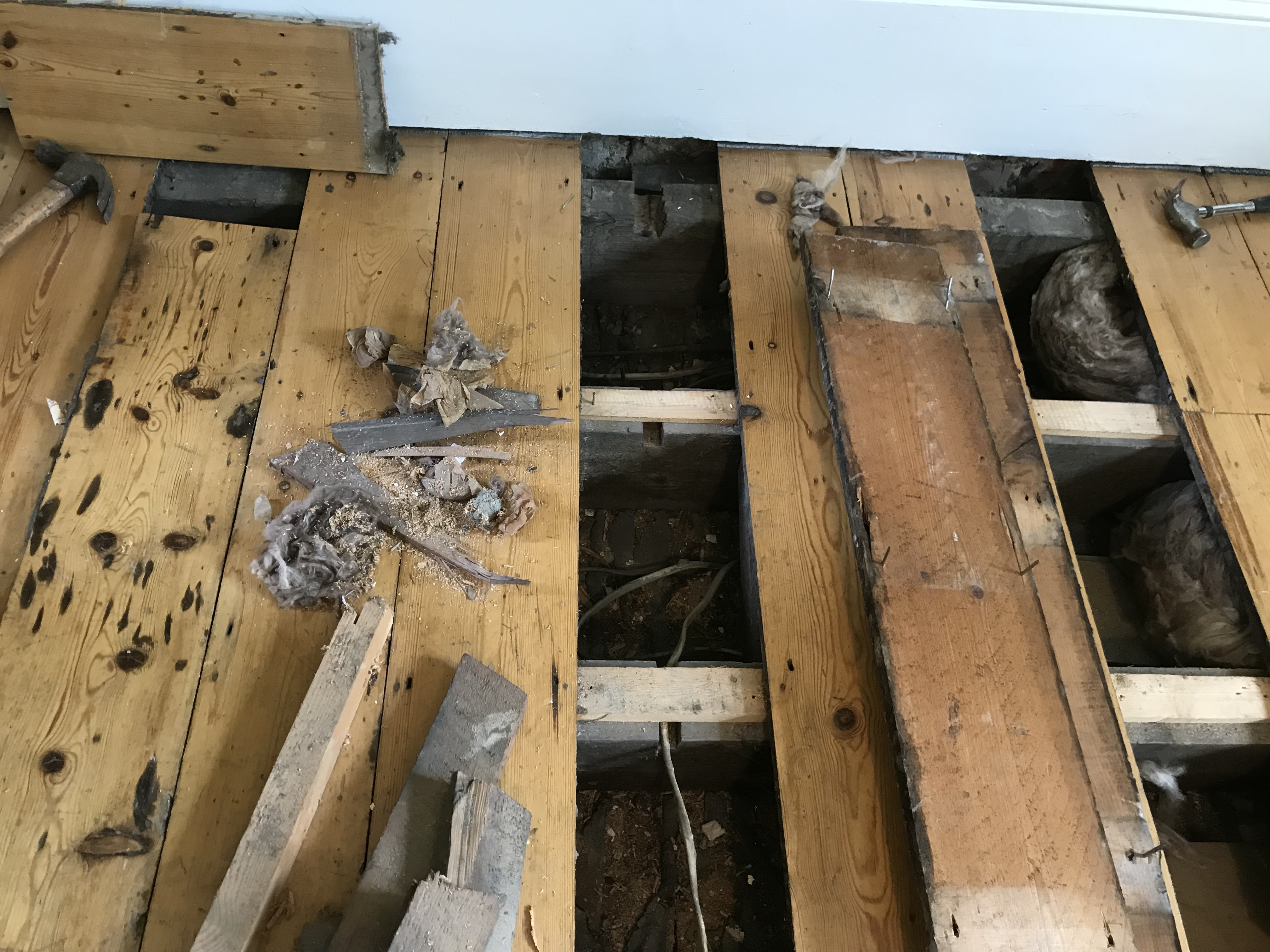 Floorboards floor after sanding work in N5