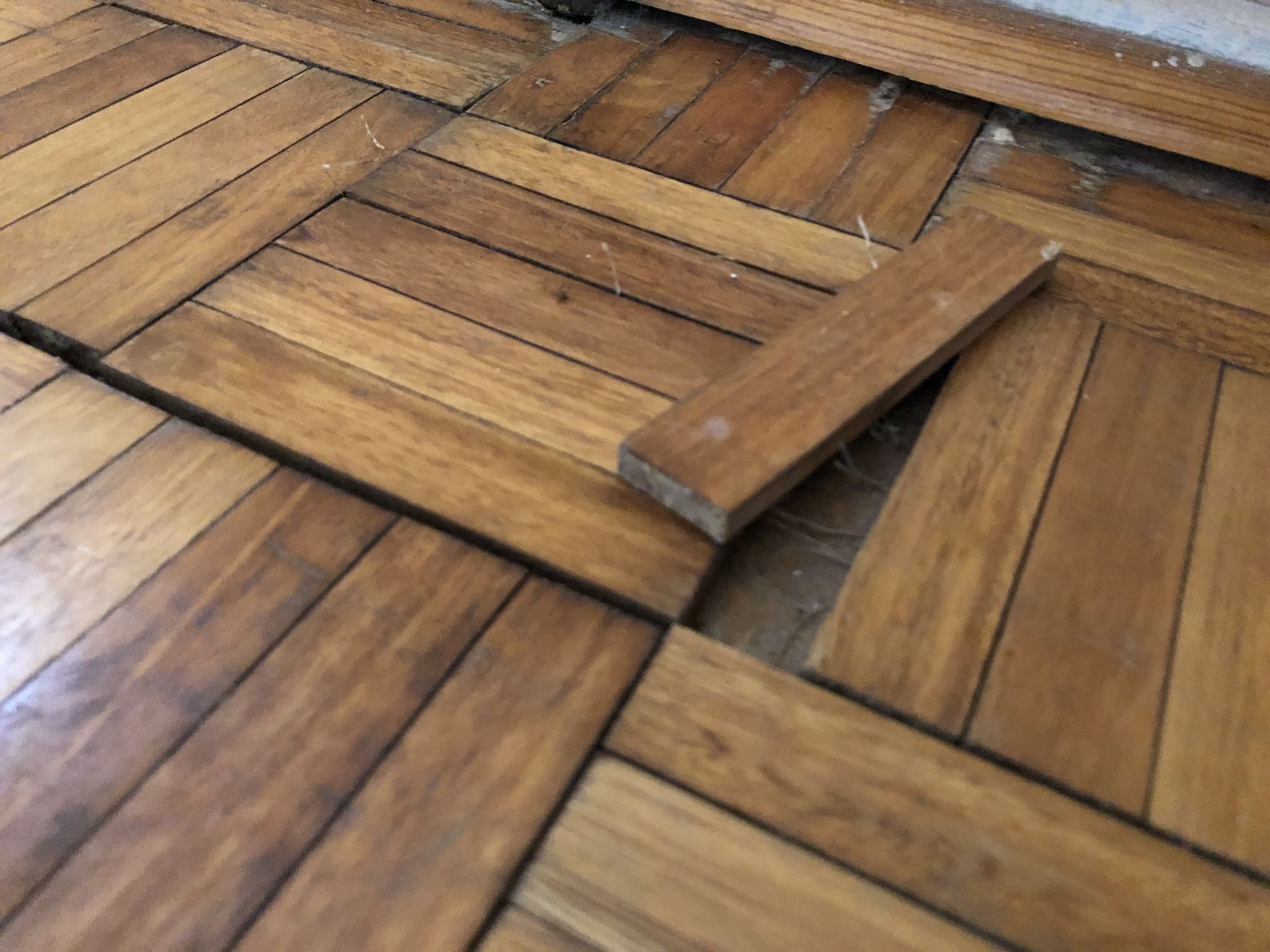 Floor condition before work at NW2