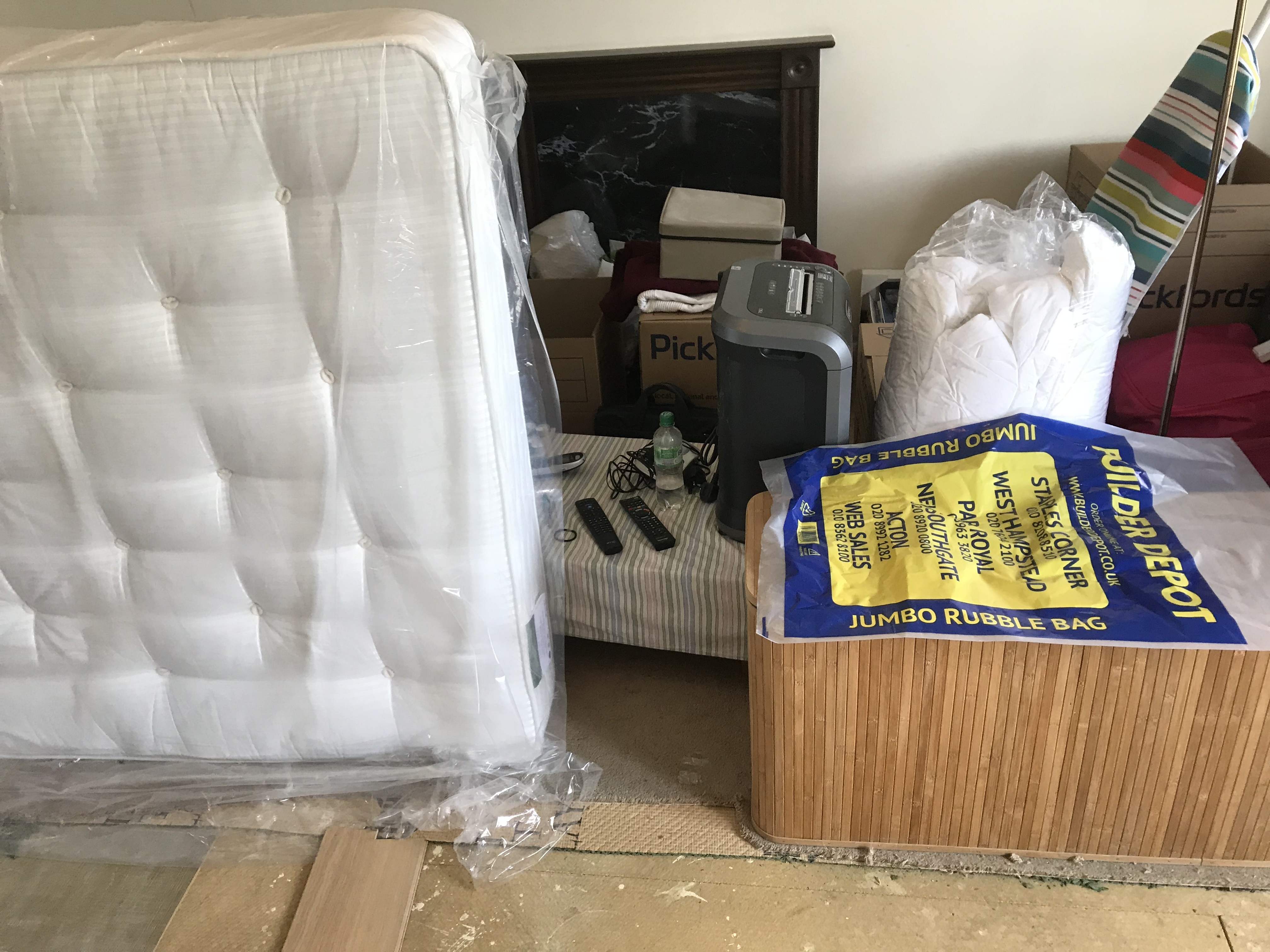 Laminate floor after fitting work in RM6