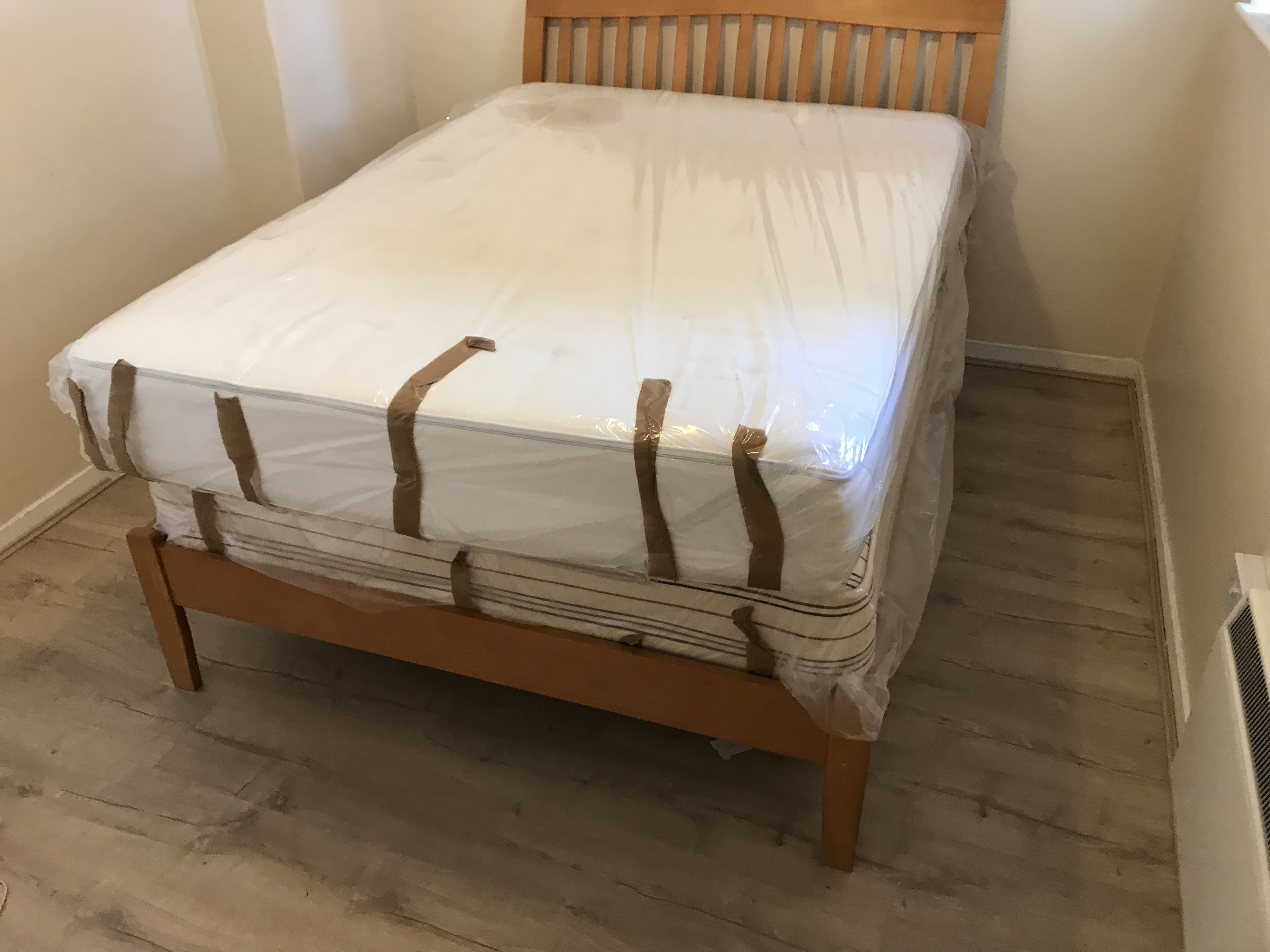 Laminate floor after fitting work in SE10
