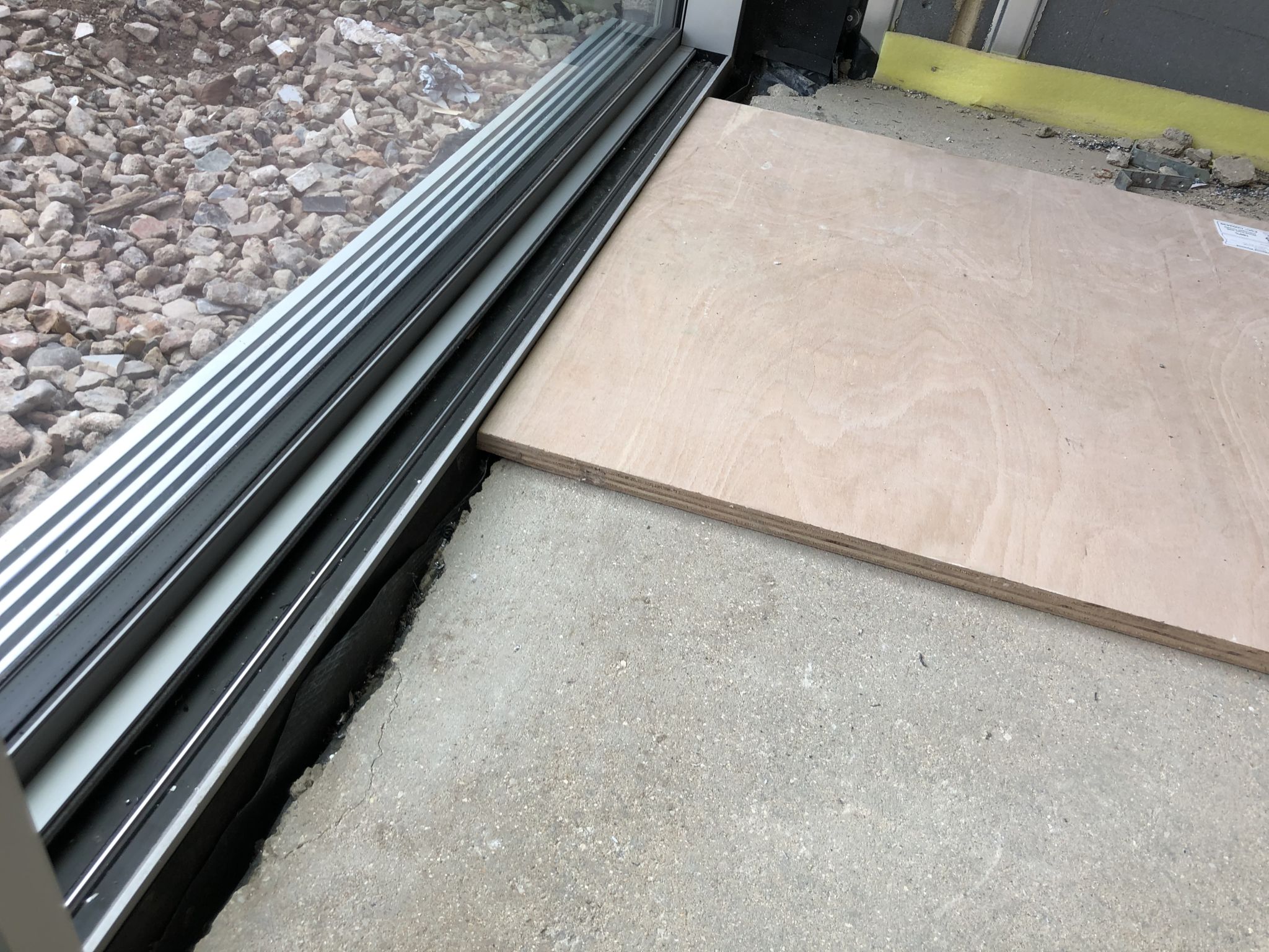 Floor condition before work at SE10