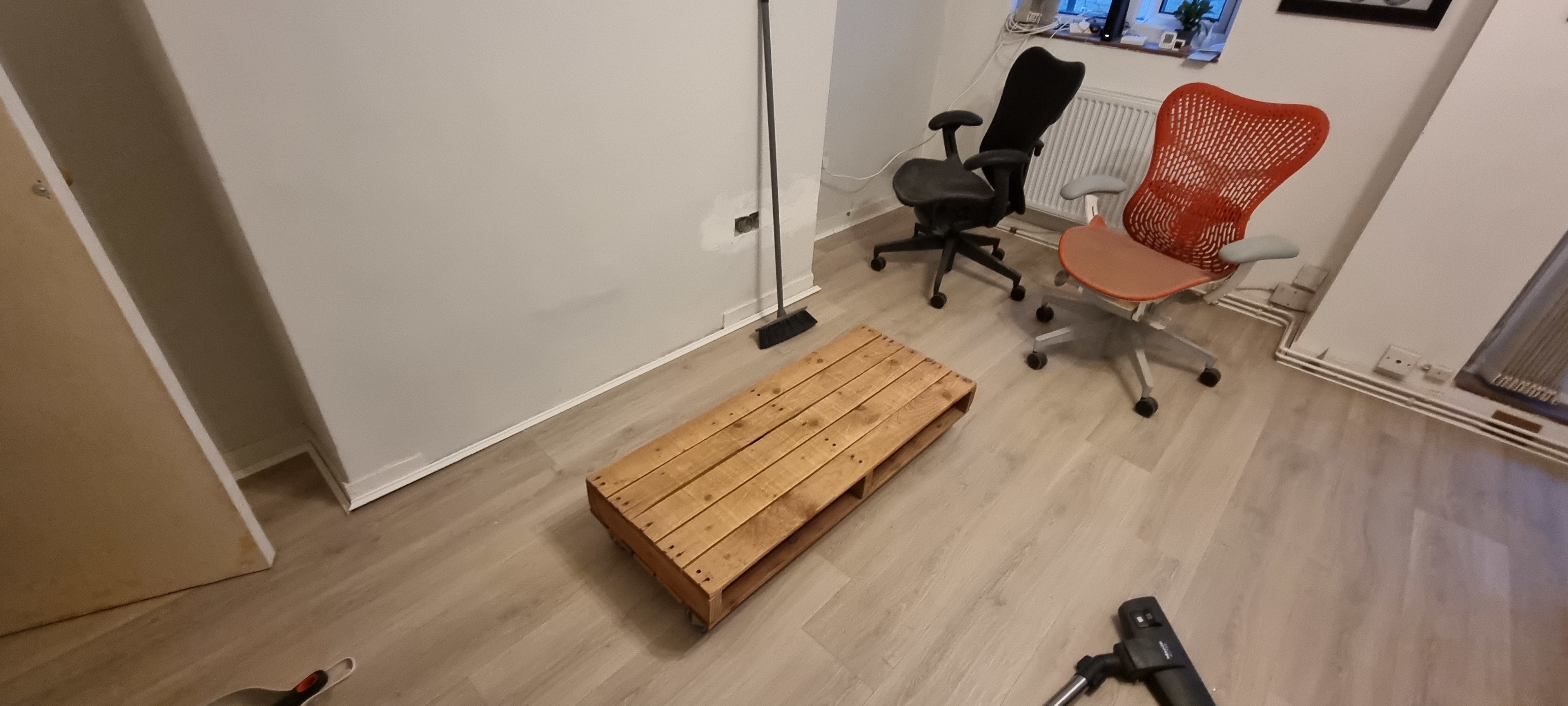 Laminate floor after fitting work in SE11