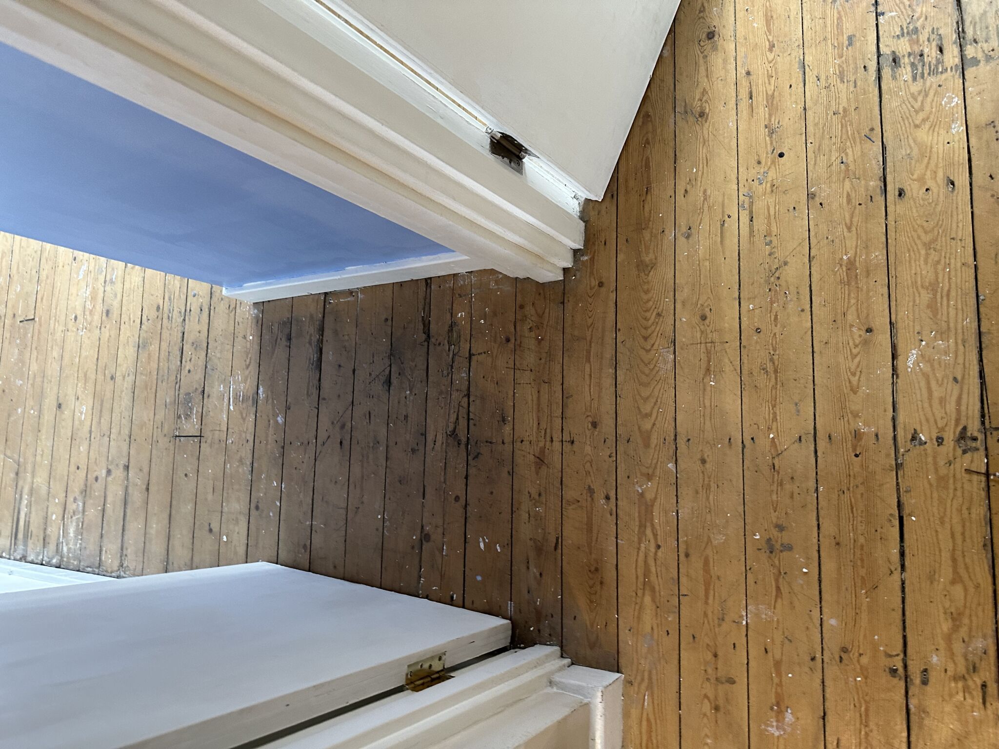 Floor condition before work at SE16