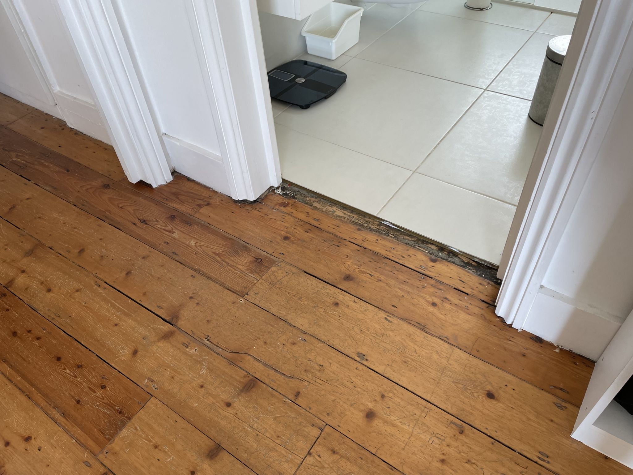 Floor condition before work at SE19