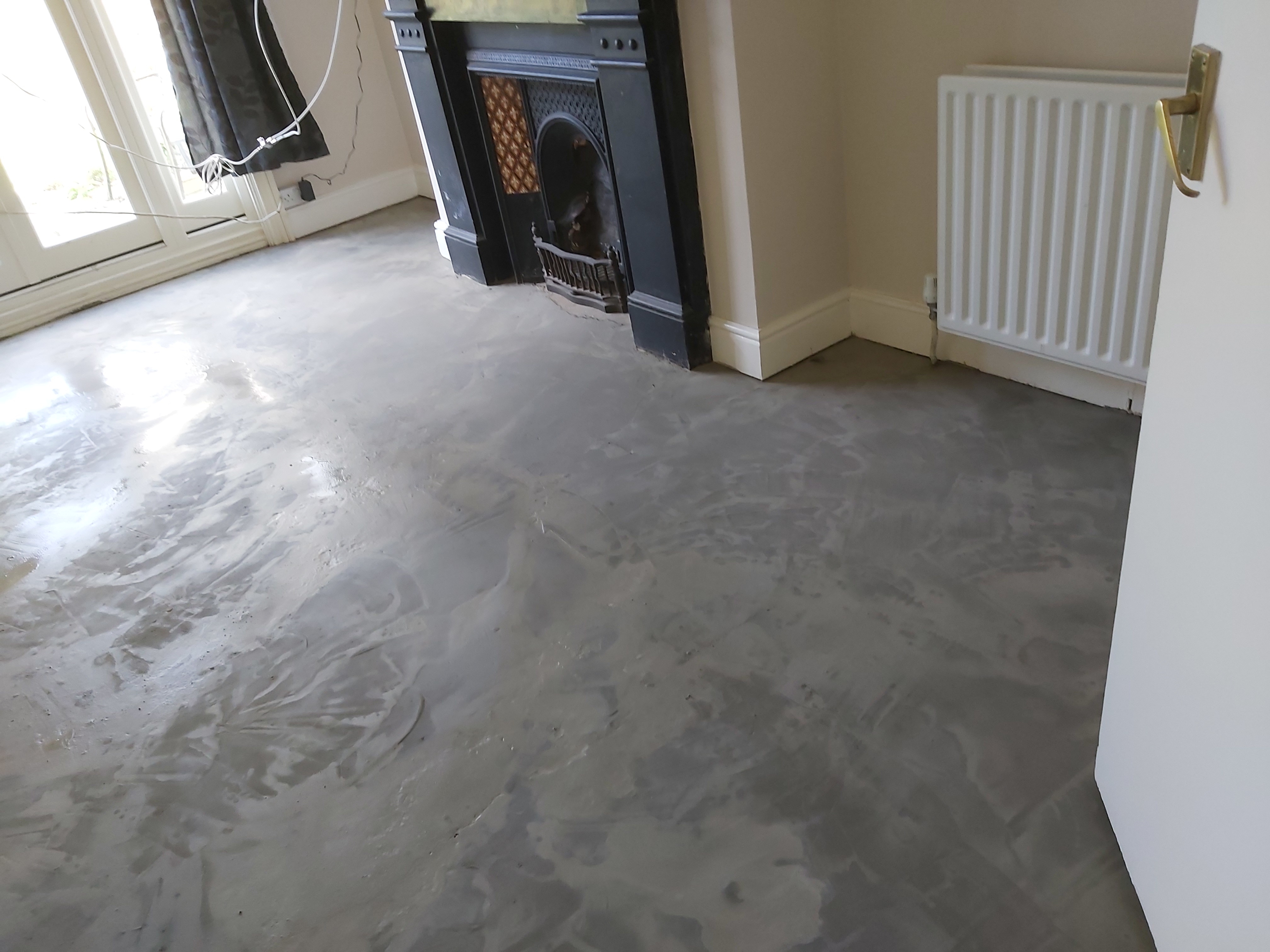 Laminate floor after fitting work in SE19