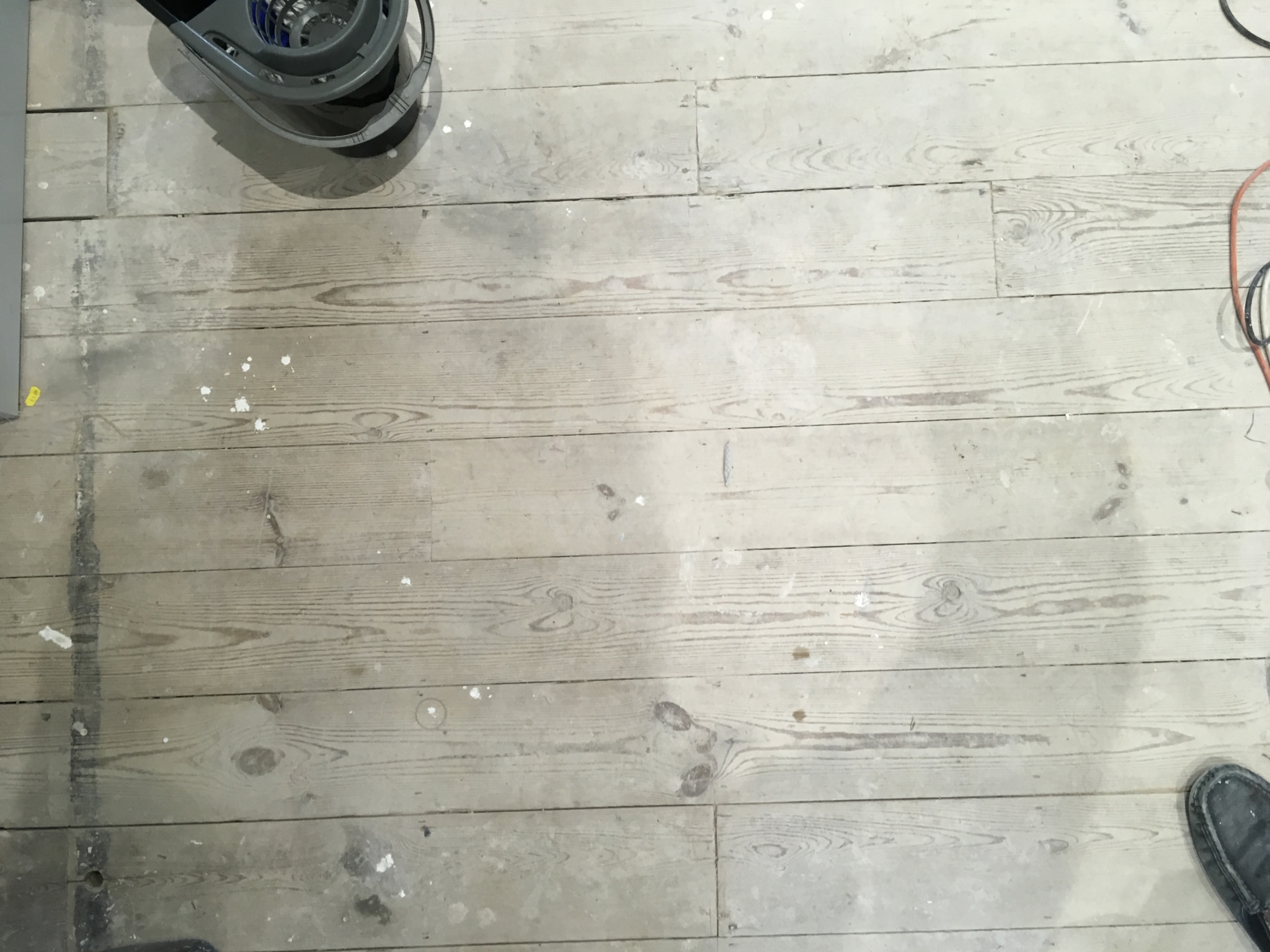 Floor condition before work at SE25