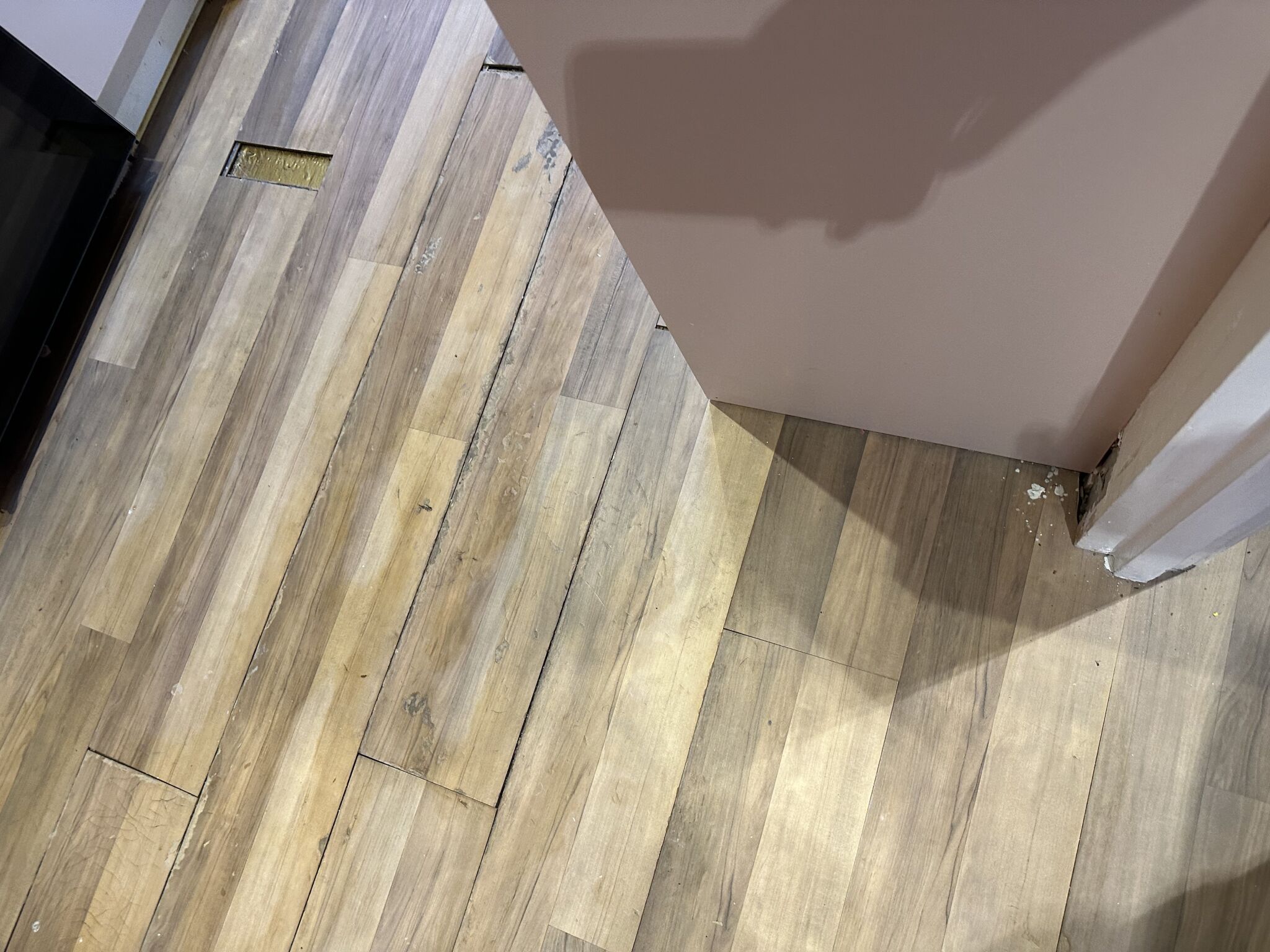 Floor condition before work at SE27