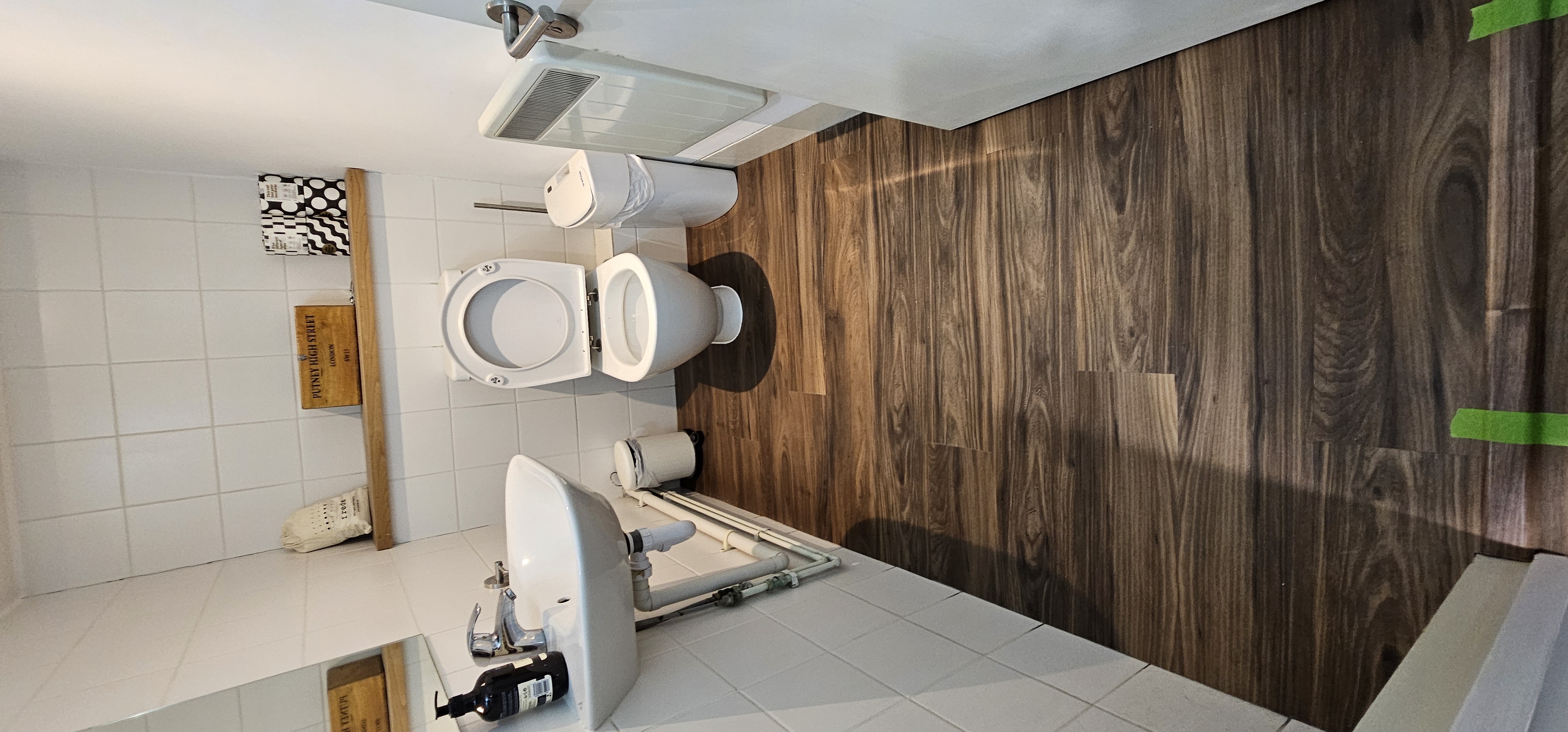 Vinyl floor after fitting work in SW15