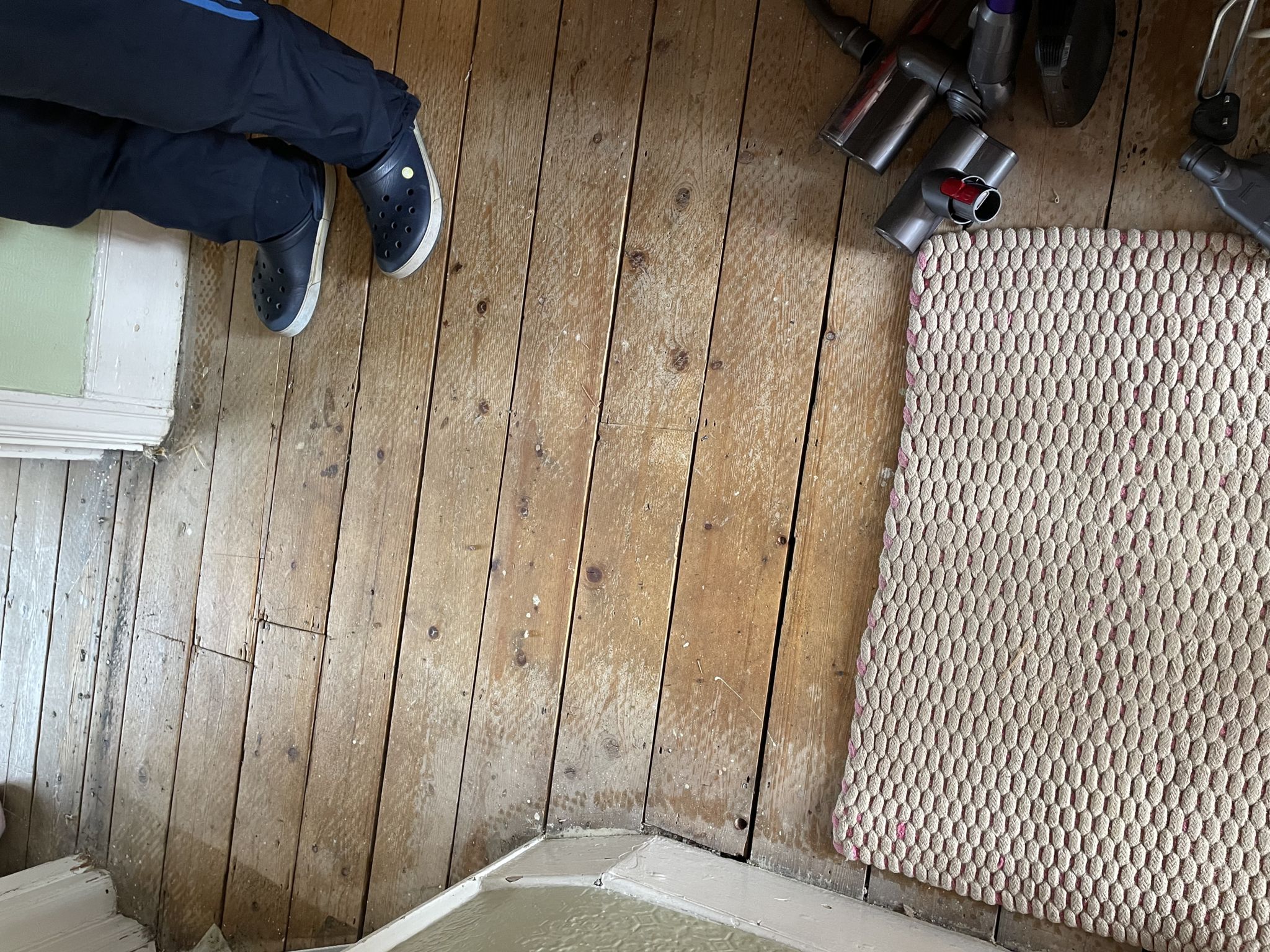 Floor condition before work at SW16