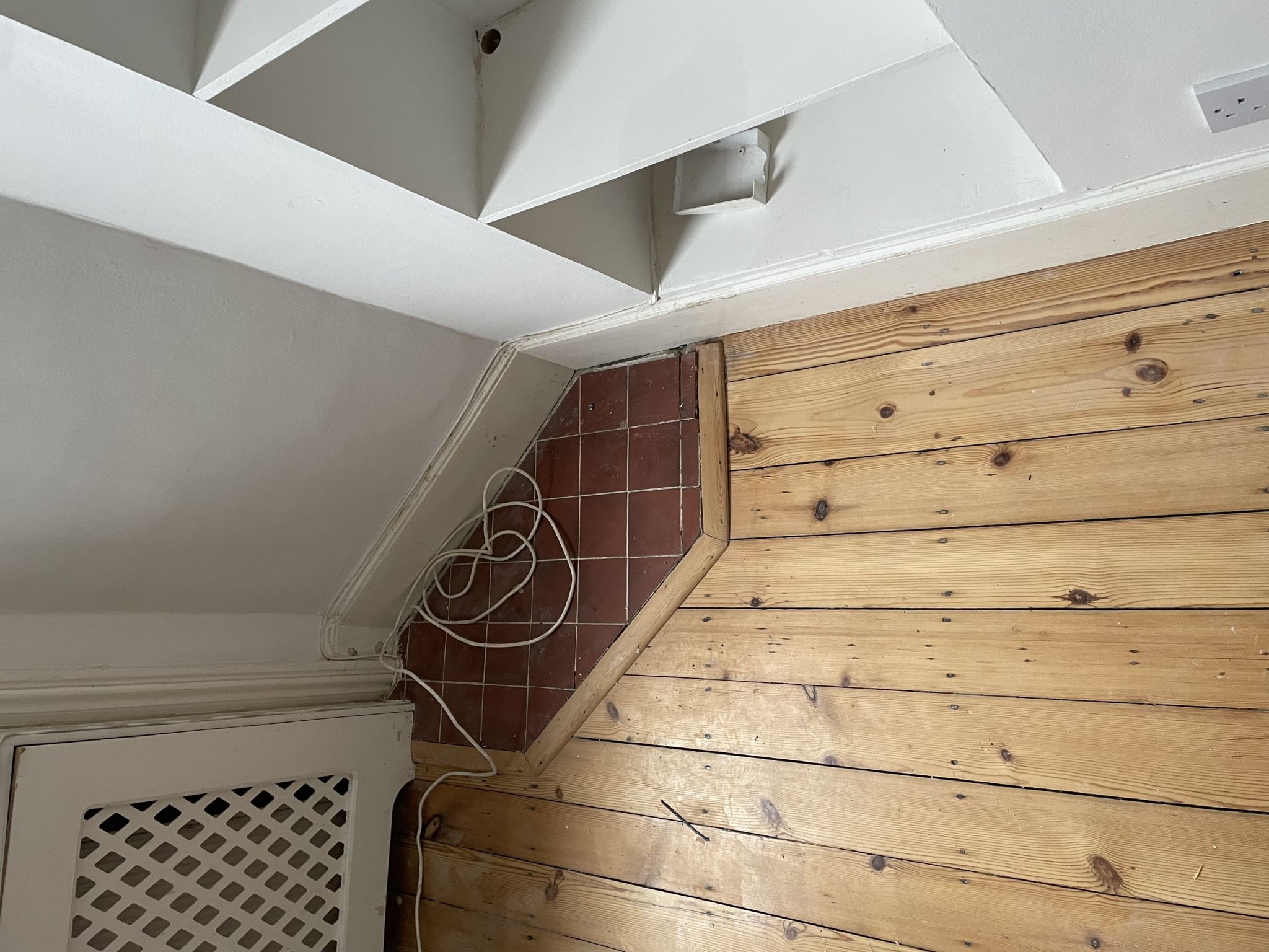 Floor condition before work at SW4