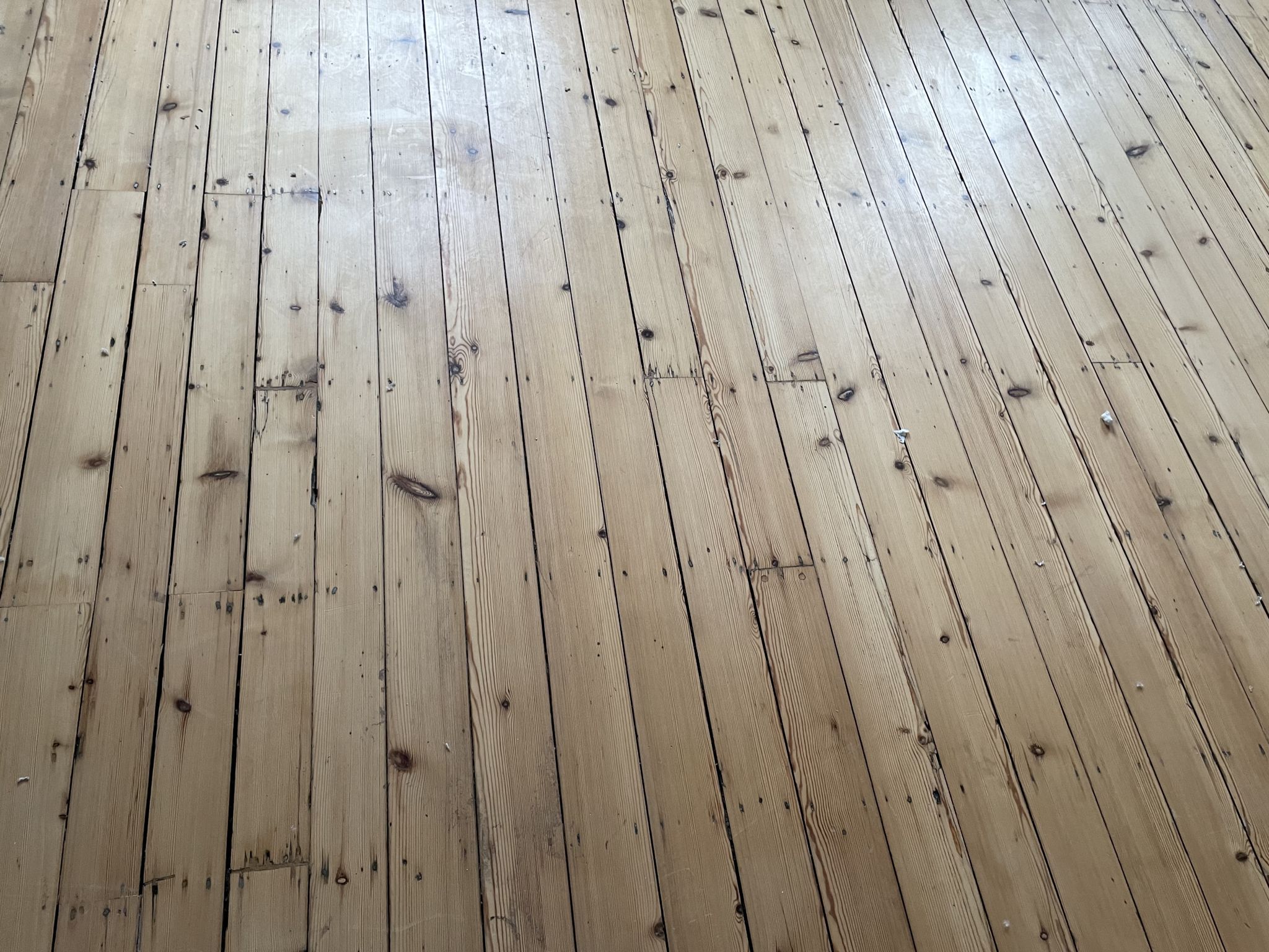 Floor condition before work at SW4