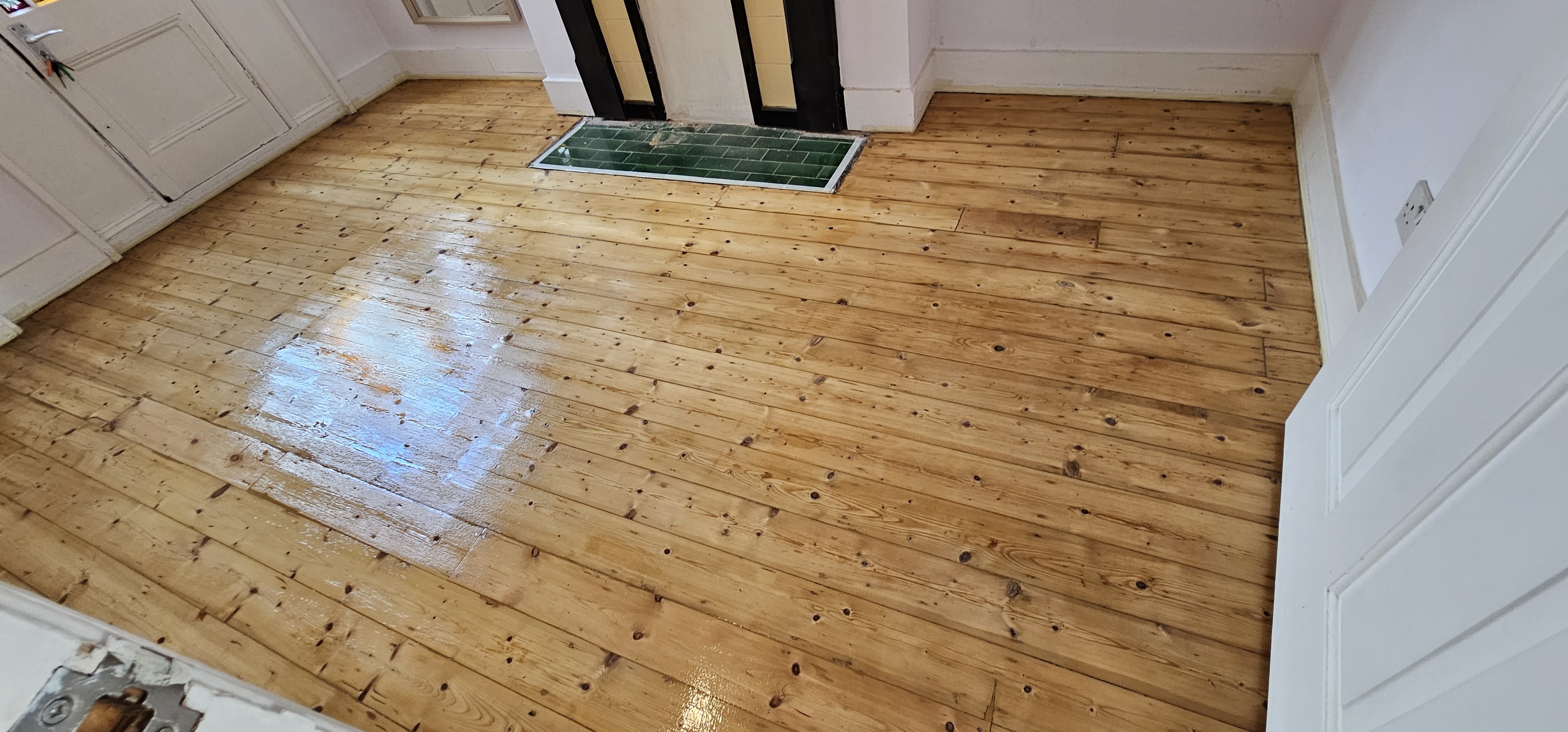 Professional floor sanding Clapham