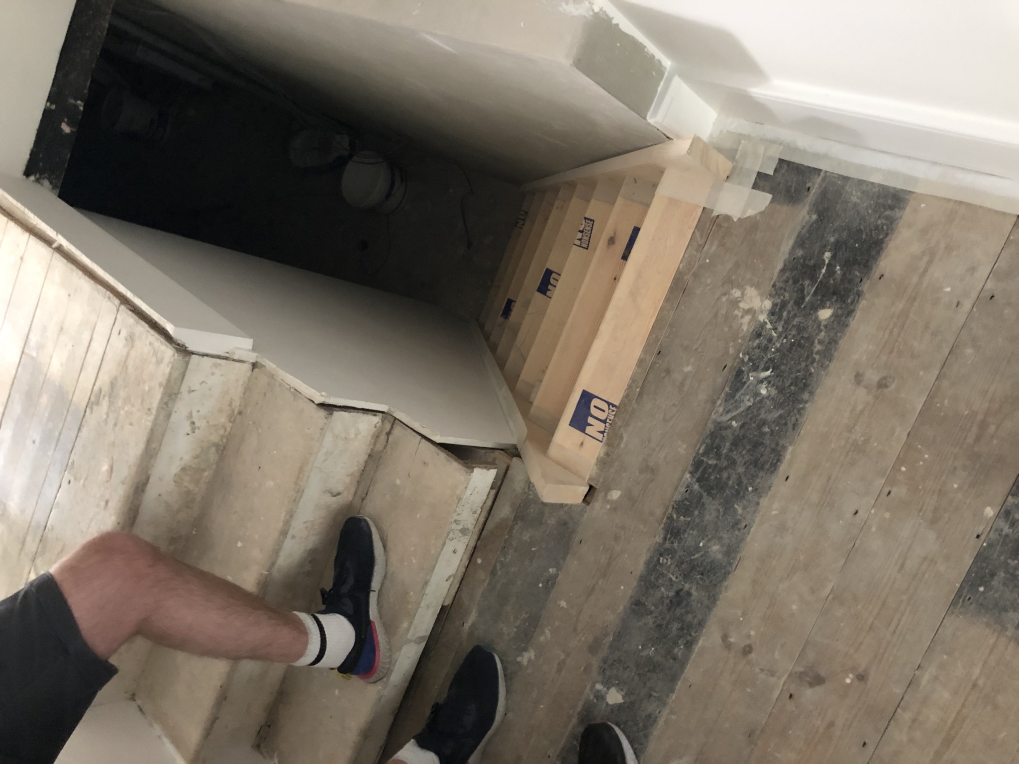 Floor condition before work at SW9